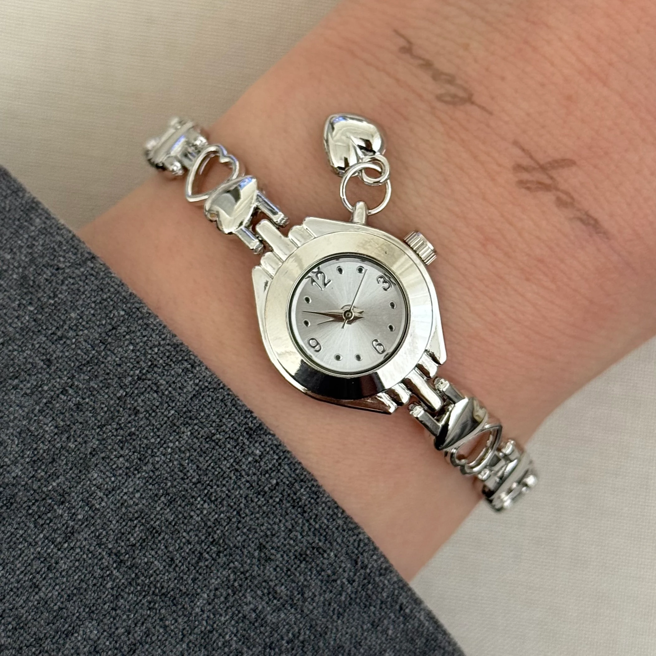 Kalpli kordon Silver - Beyaz saat