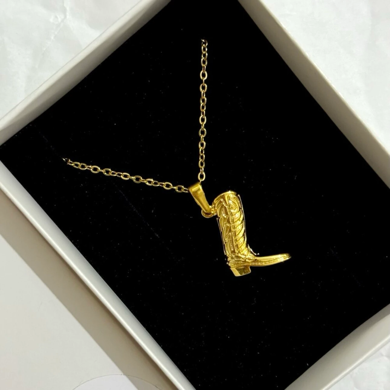 Çelik ince çizme kolye 