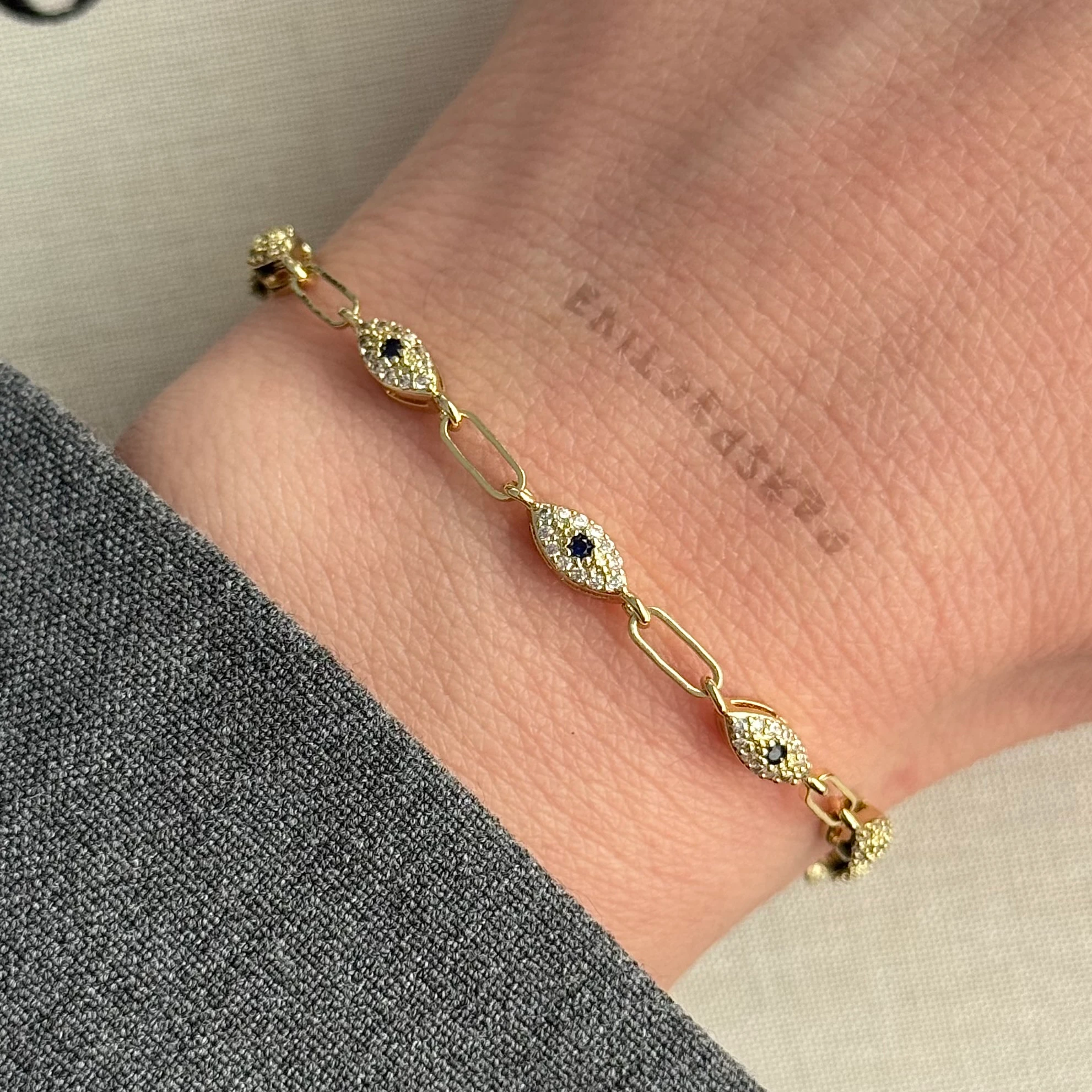 Vıp | Lacivert taşlı zarif göz bileklik 