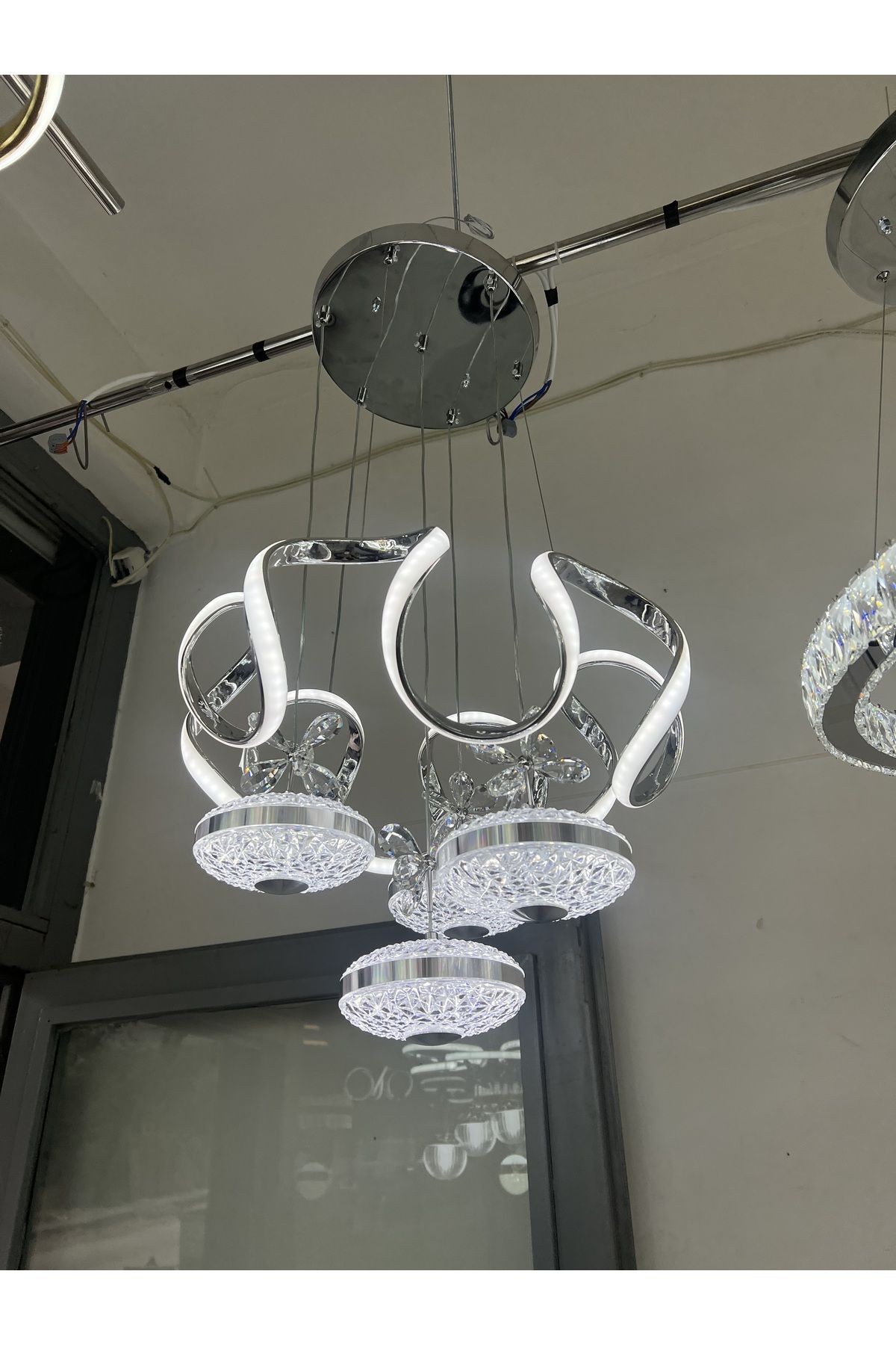Modern Sarkıt 3 Renk 4 Toplu Led Avize Salon - Oturma Odası Ledli Avize