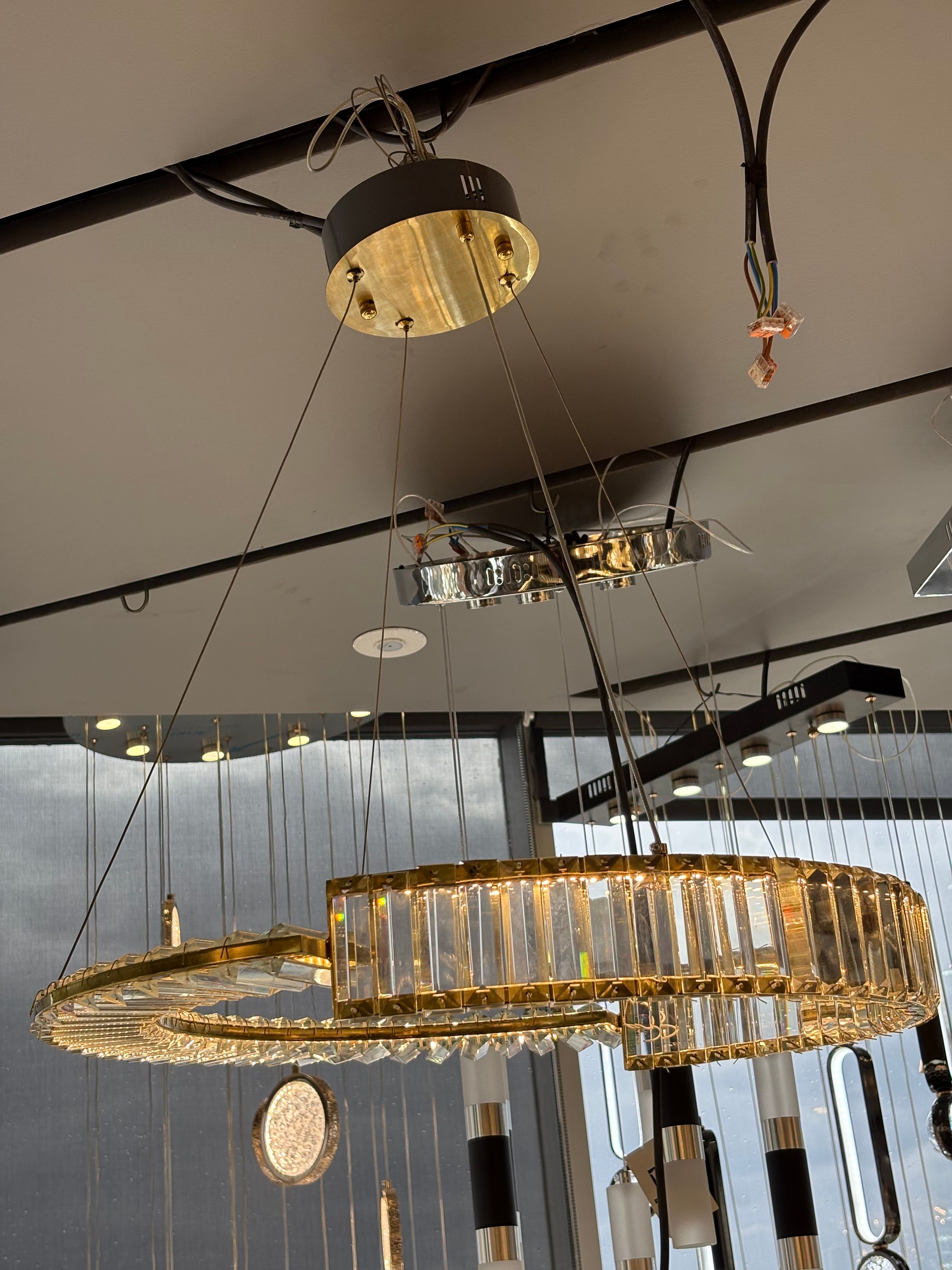 Celestial Shine Luxury Sarkıt Tekli Modern Taşlı Led Avize