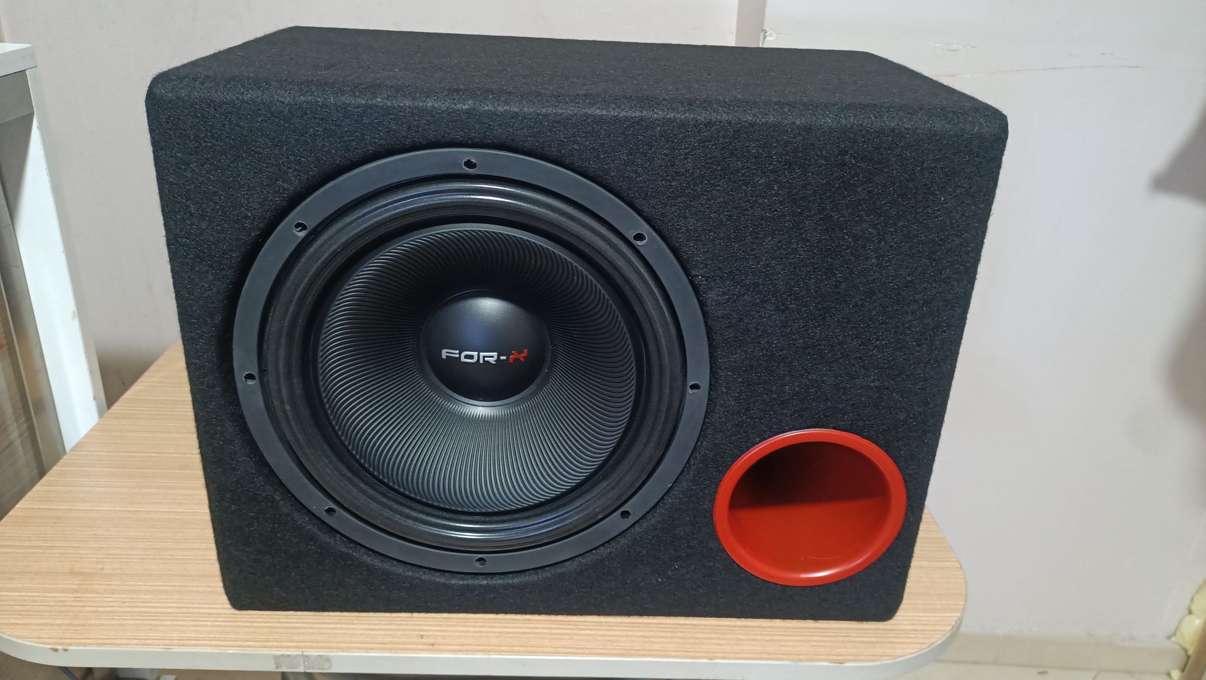 FORX XW-1230 S 1200WATT  300 RMS  30 CM BAS 