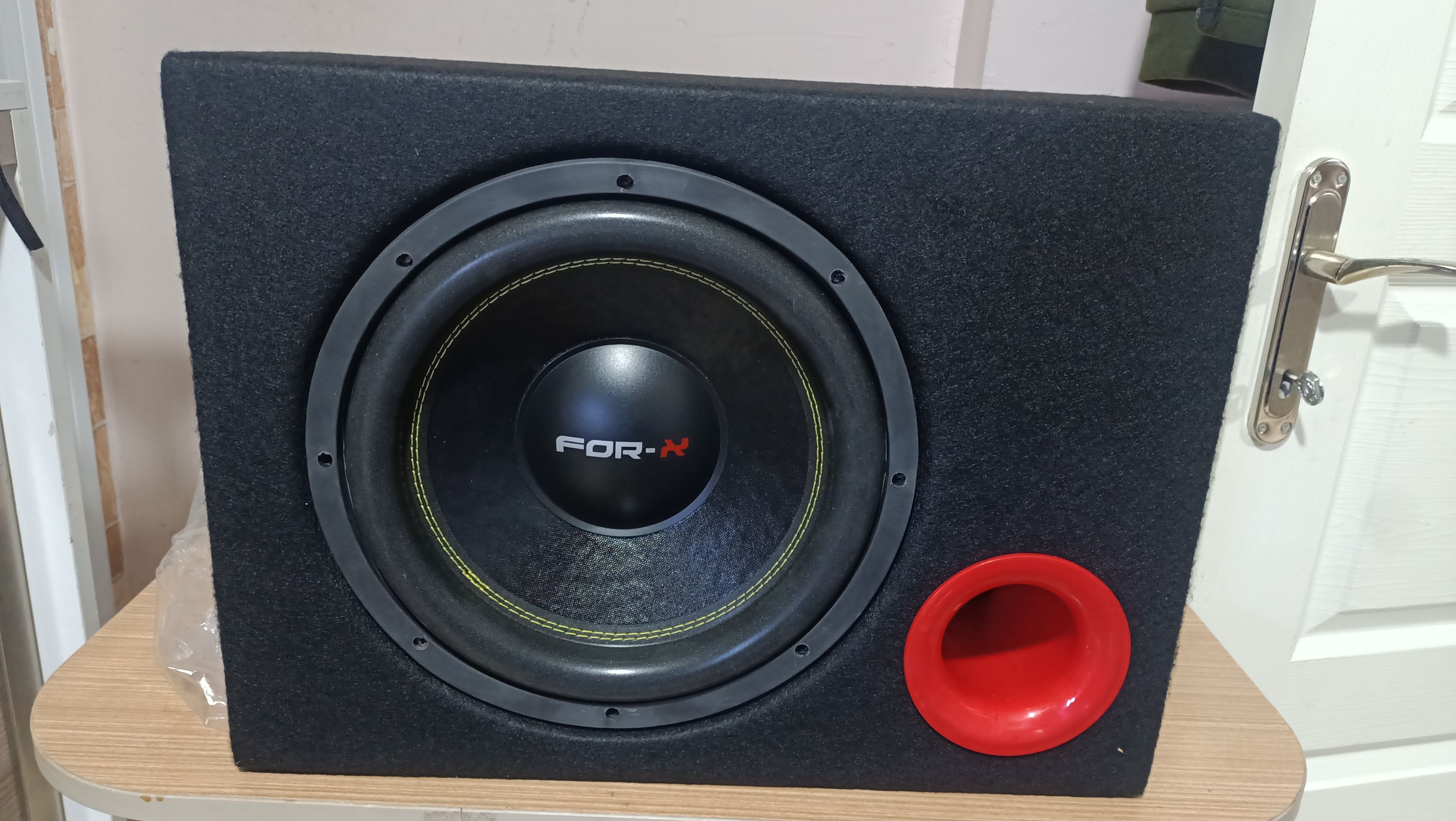 FORX XW-112 S 1000WATT  250 RMS  30 CM BAS 