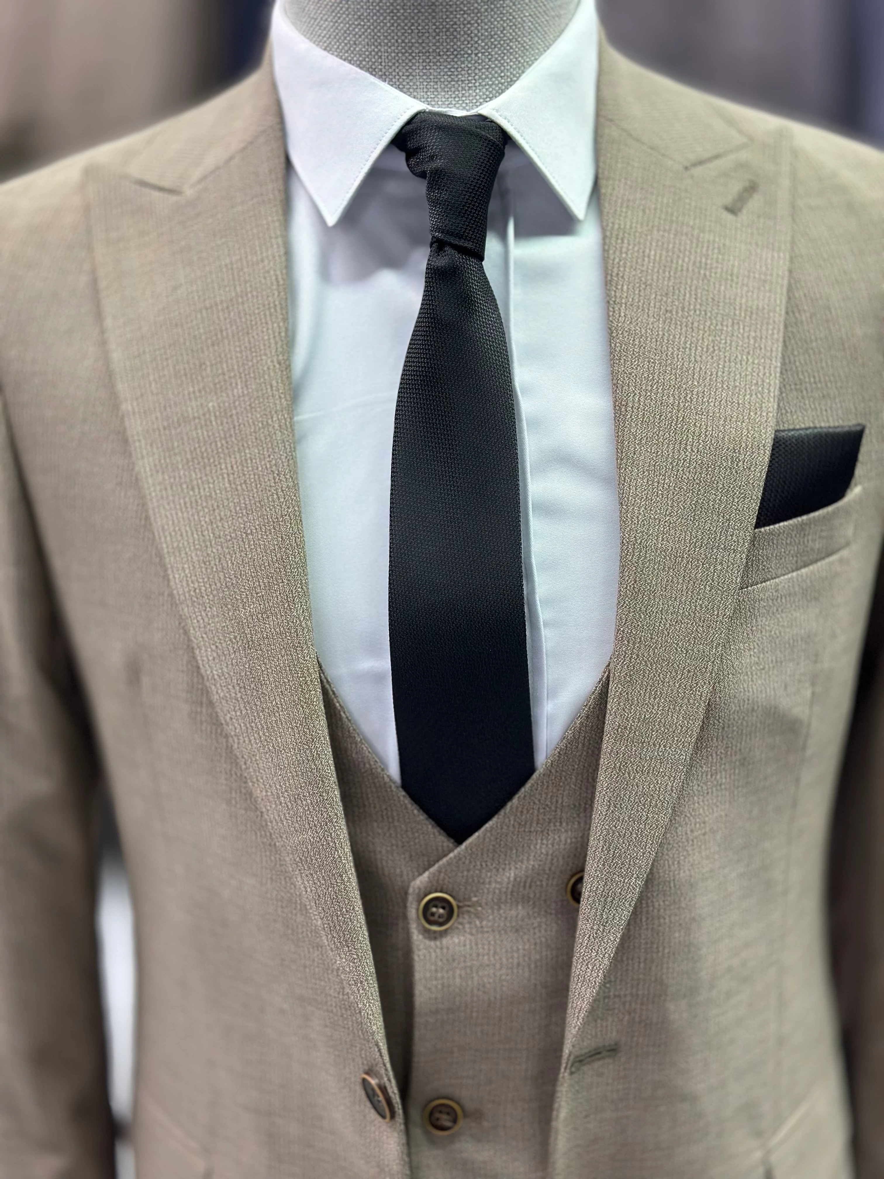 Desenli Yelekli Takım Elbise ĞL97JH