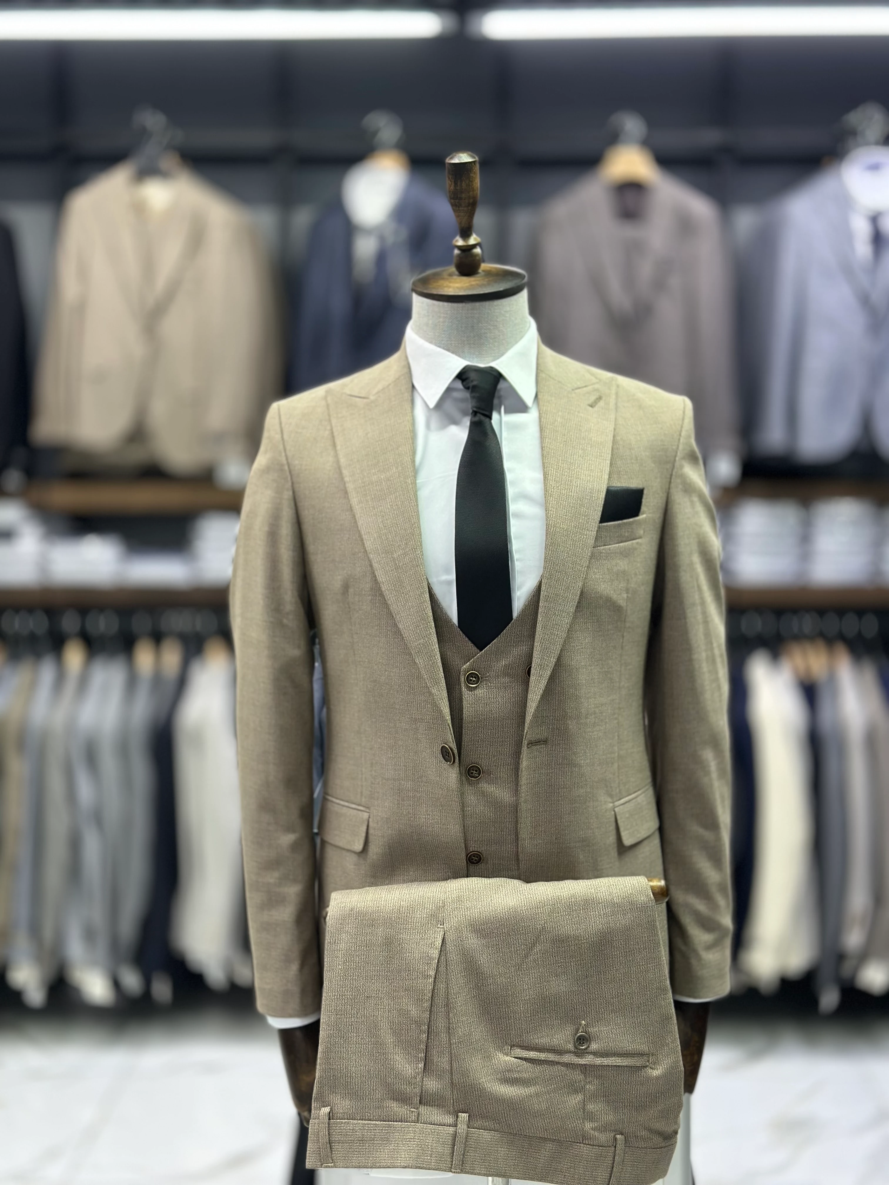 Desenli Yelekli Takım Elbise ĞL97JH