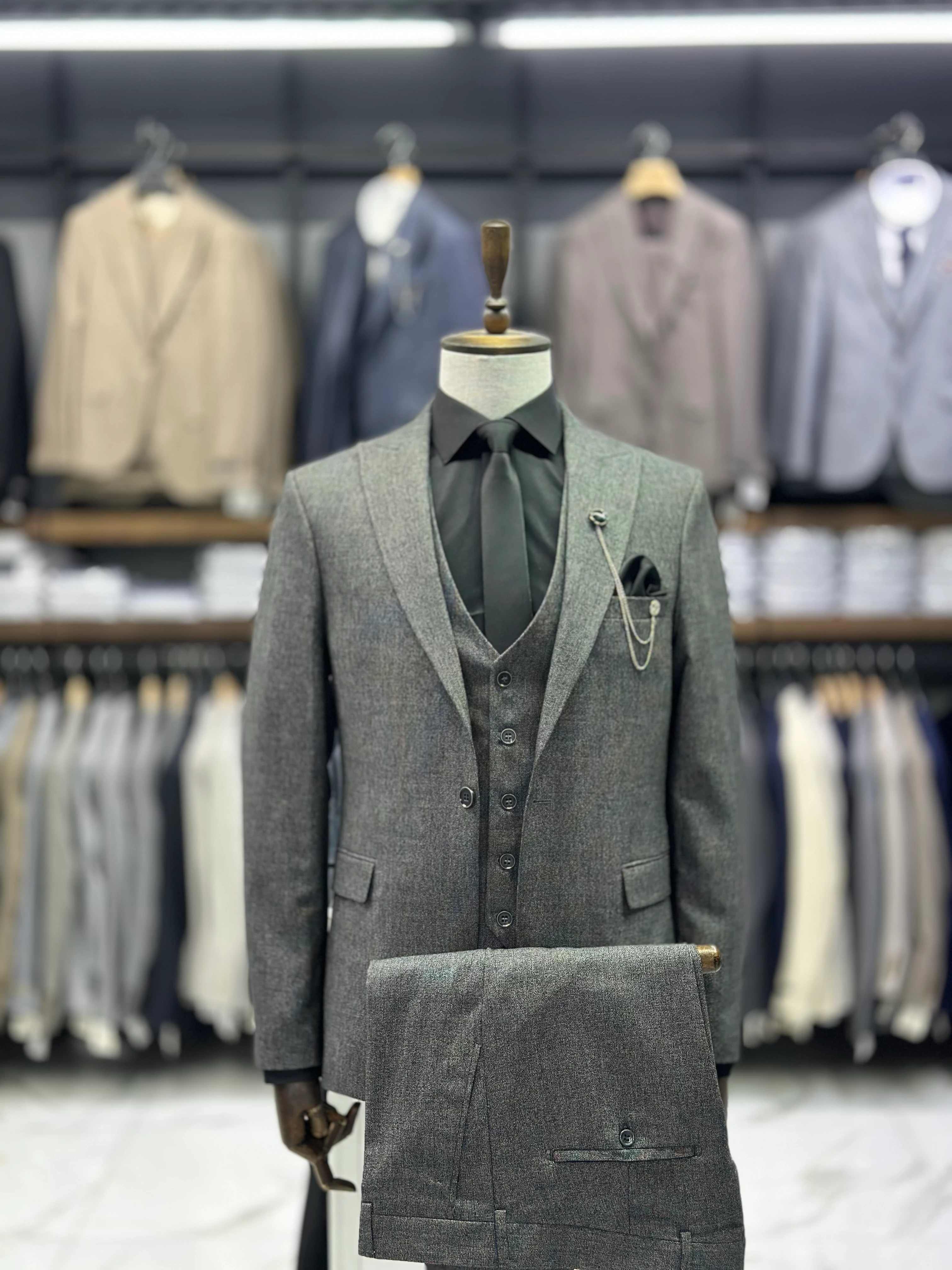 Desenli Yelekli Takım Elbise