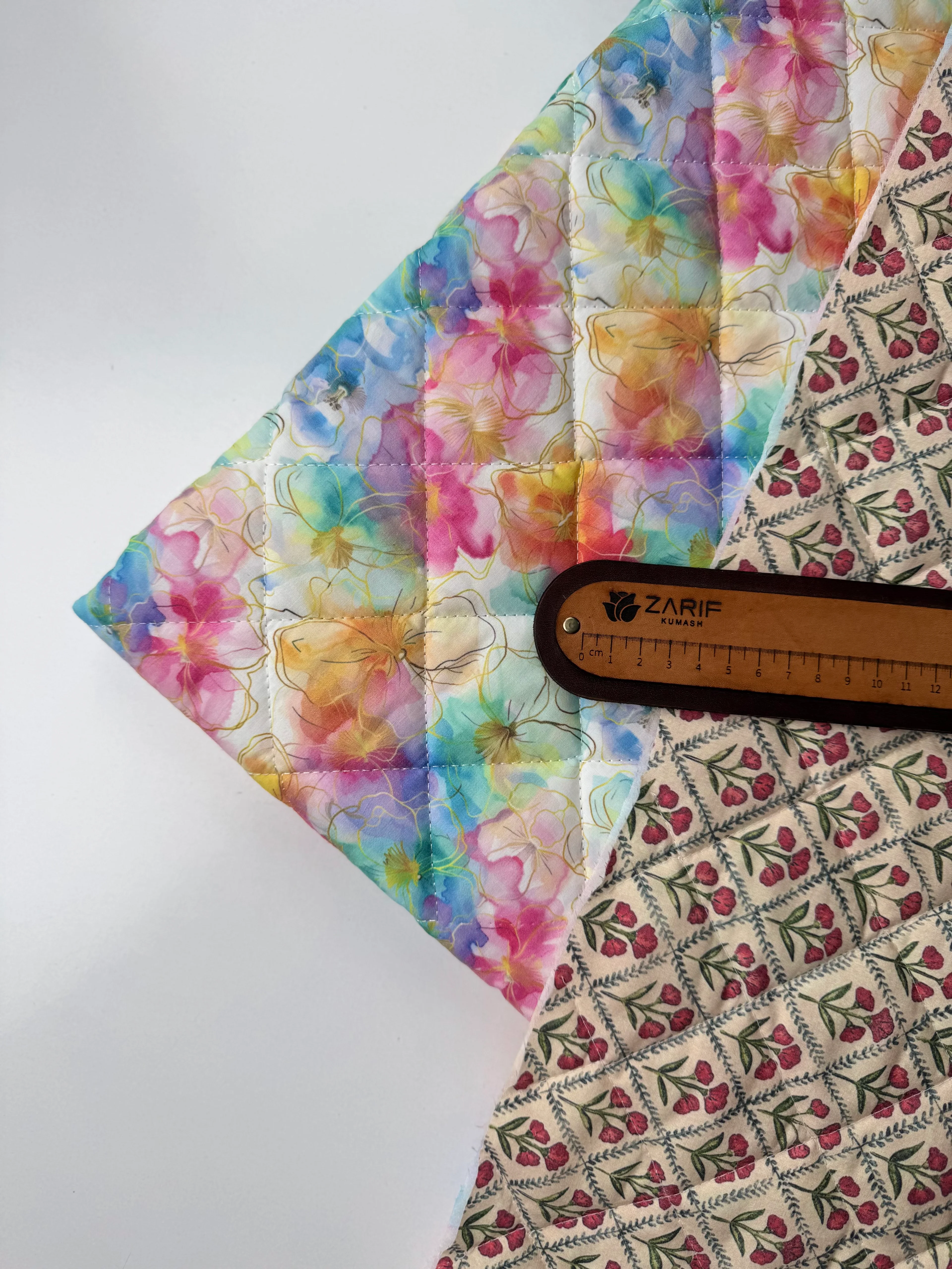 Golden Flower / Nevin Poplin Kapitone