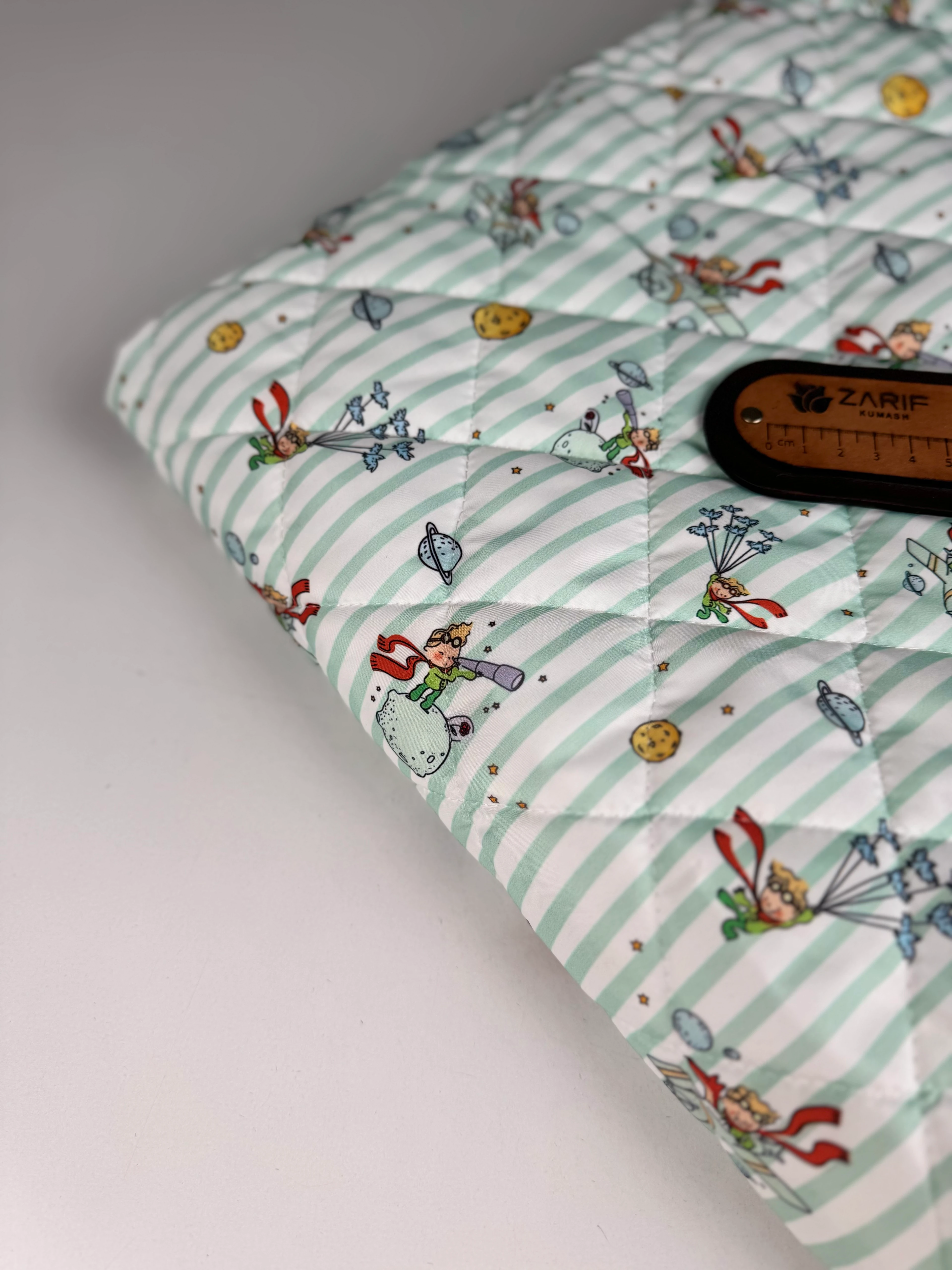 Çizgili Küçük Prens Su Geçirmez Kapitone Kumaş