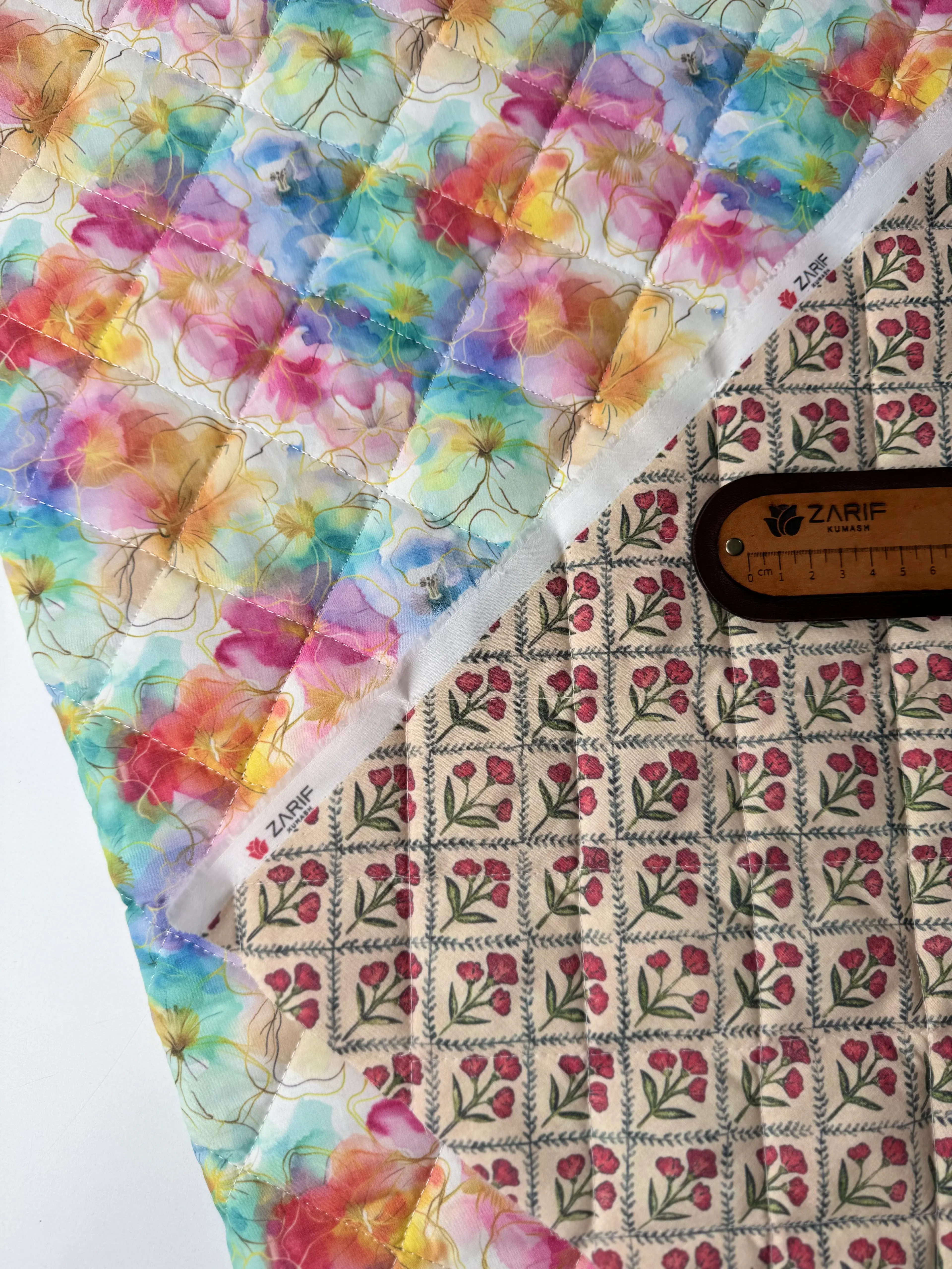 Golden Flower / Nevin Poplin Kapitone