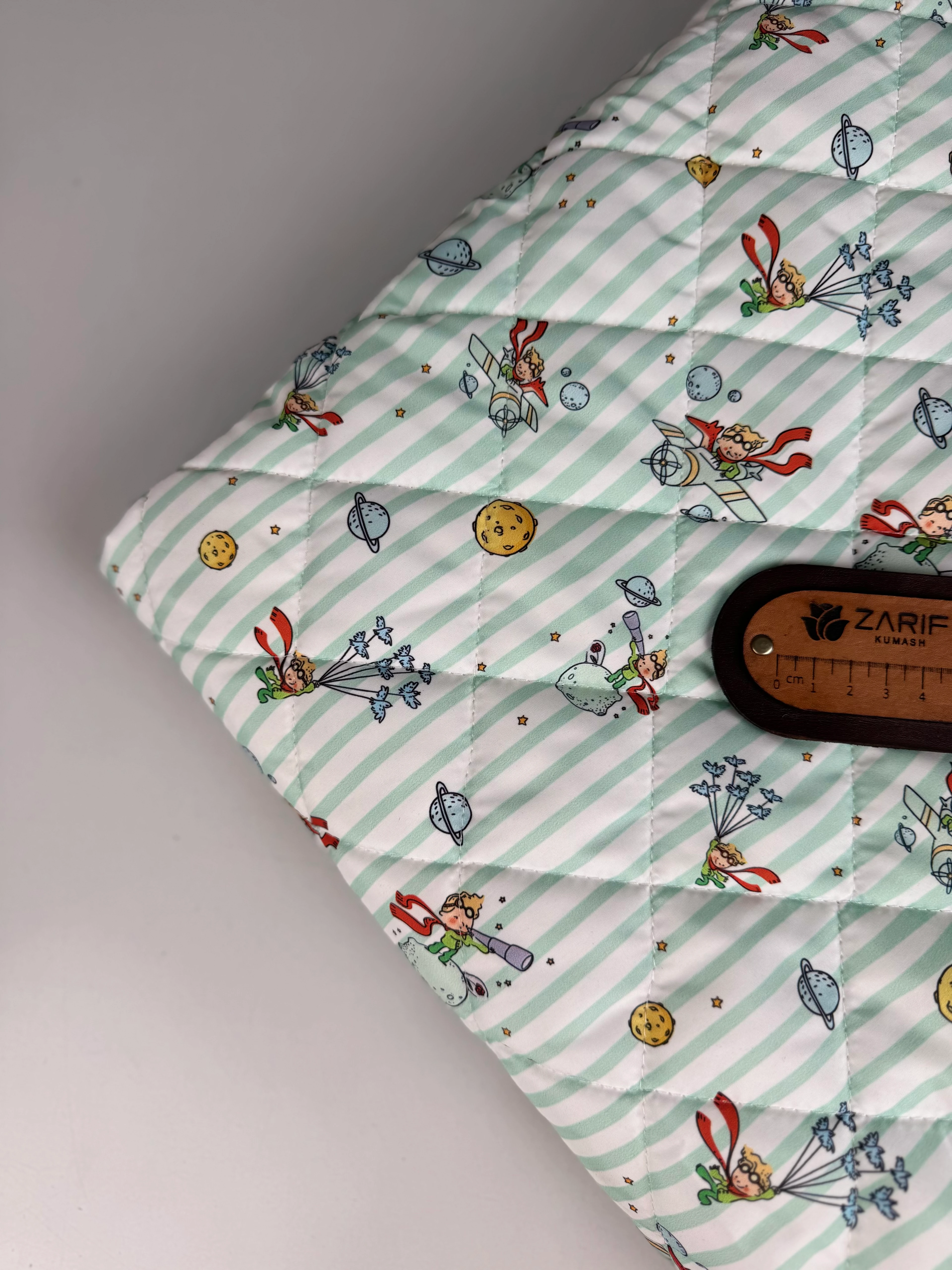 Çizgili Küçük Prens Su Geçirmez Kapitone Kumaş