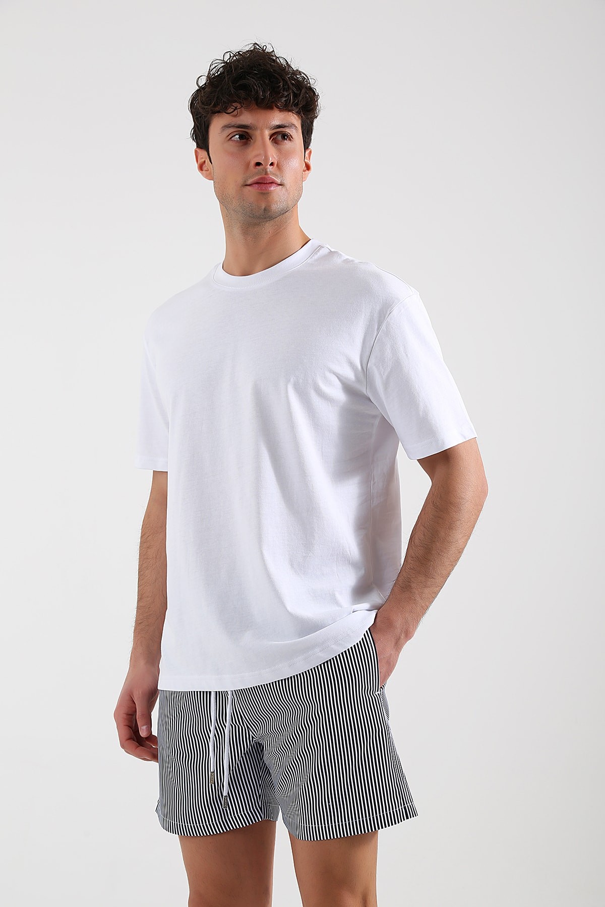 Unisex Basic Beyaz T-shirt