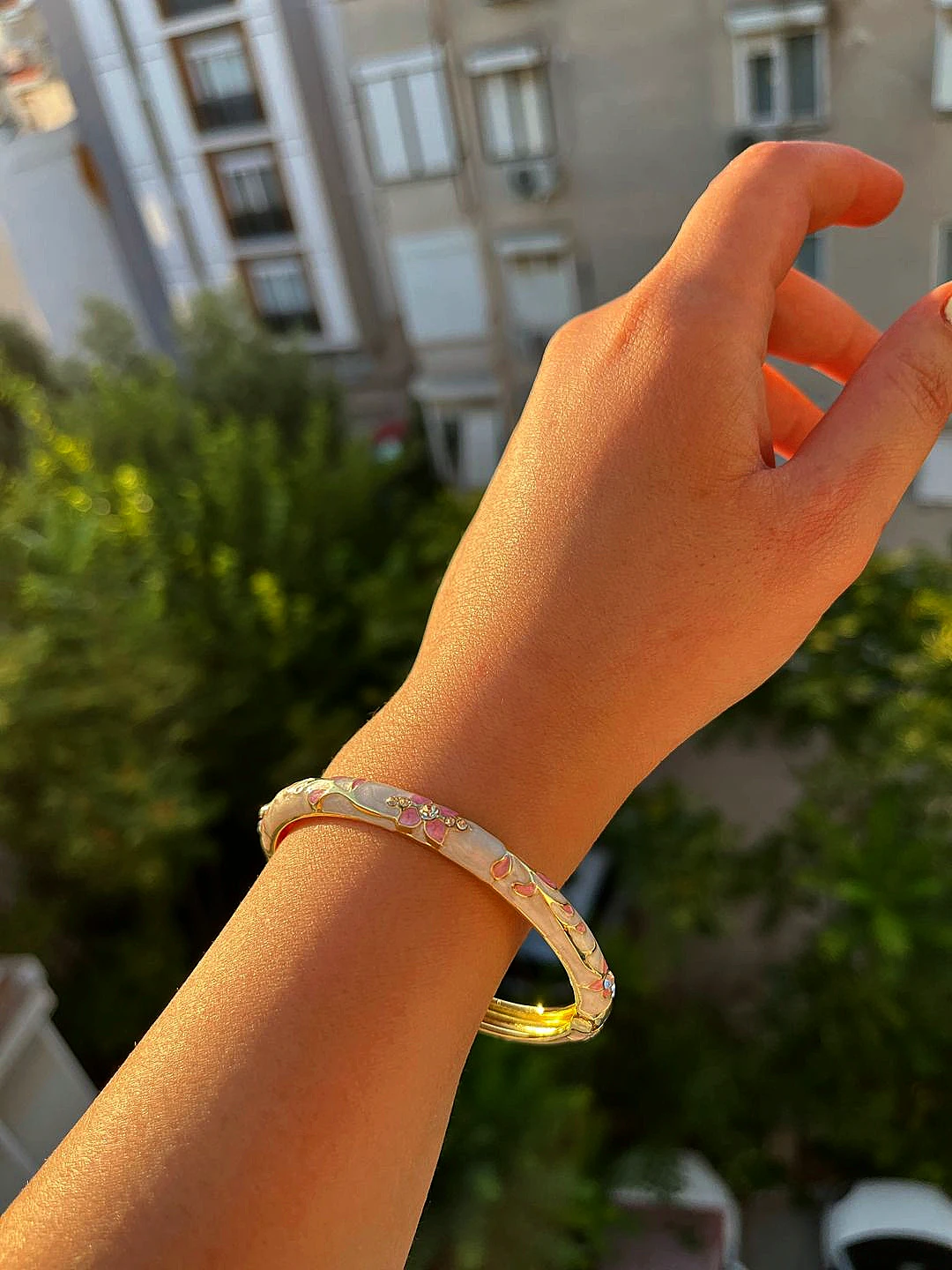 Mineli Beyaz Kelepçe