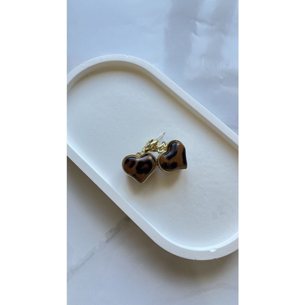 Leopar küpe
