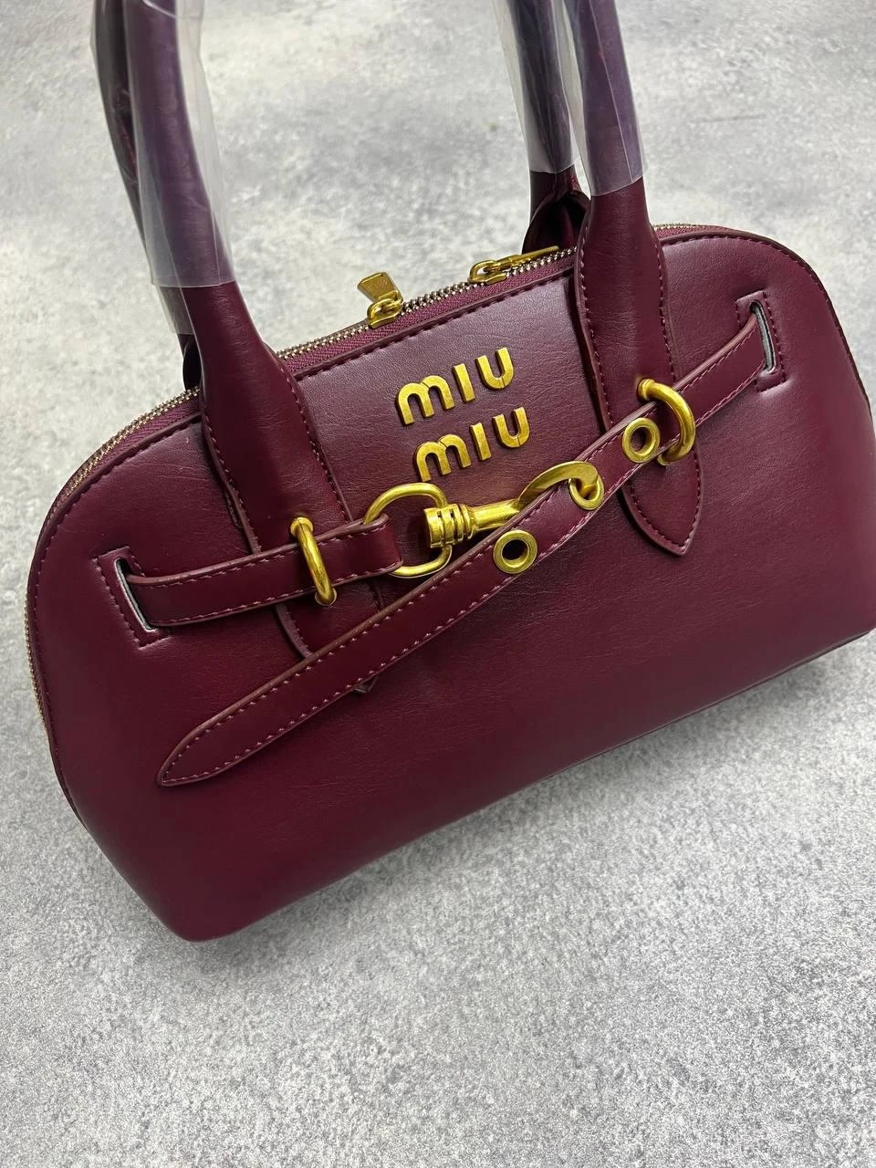Miu Miu Aventure Bag - BORDO