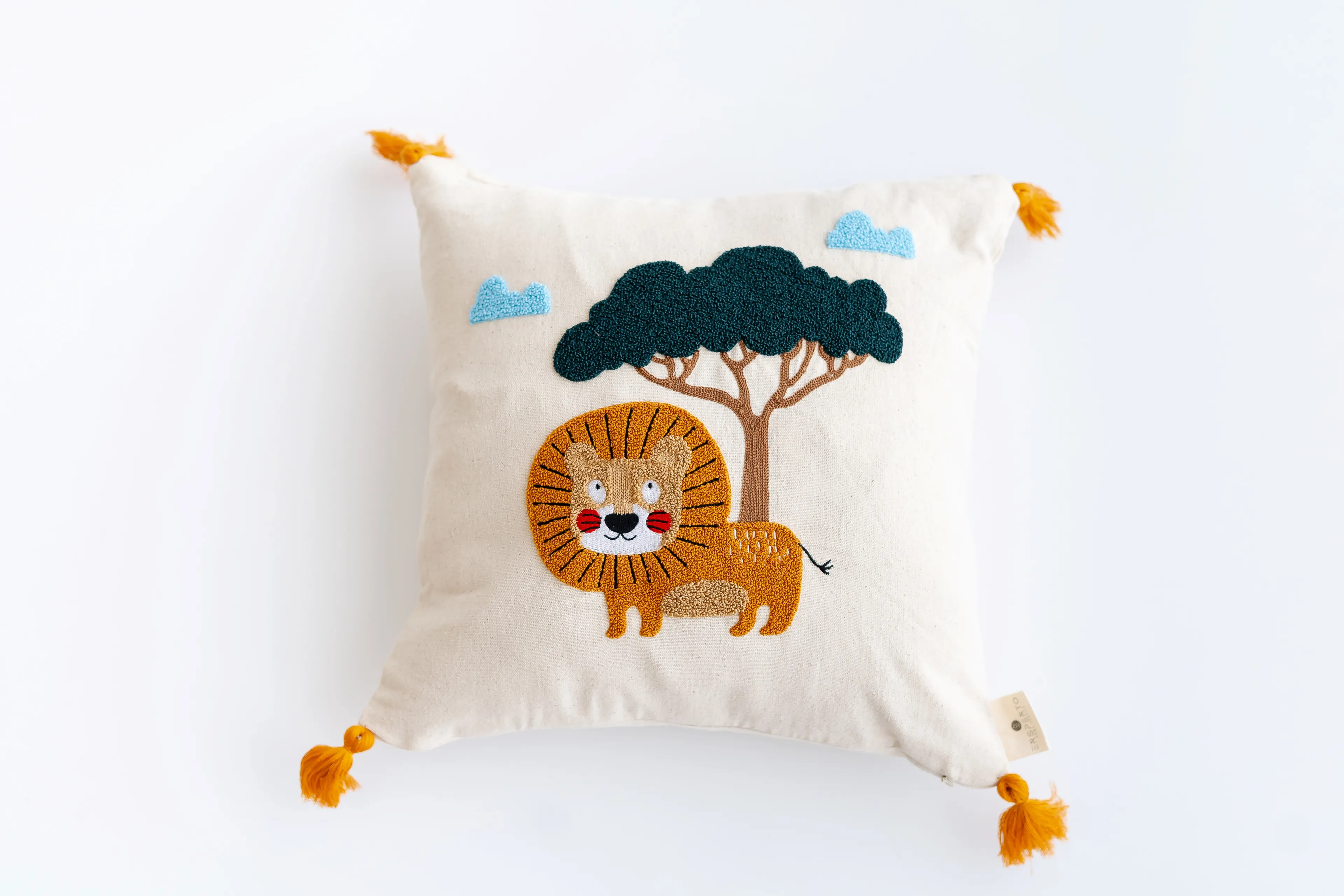 tinytrek El İşçiliği Aslan Desen Punch Çocuk Kırlenti – Buldan Dokuması (43x43 cm)