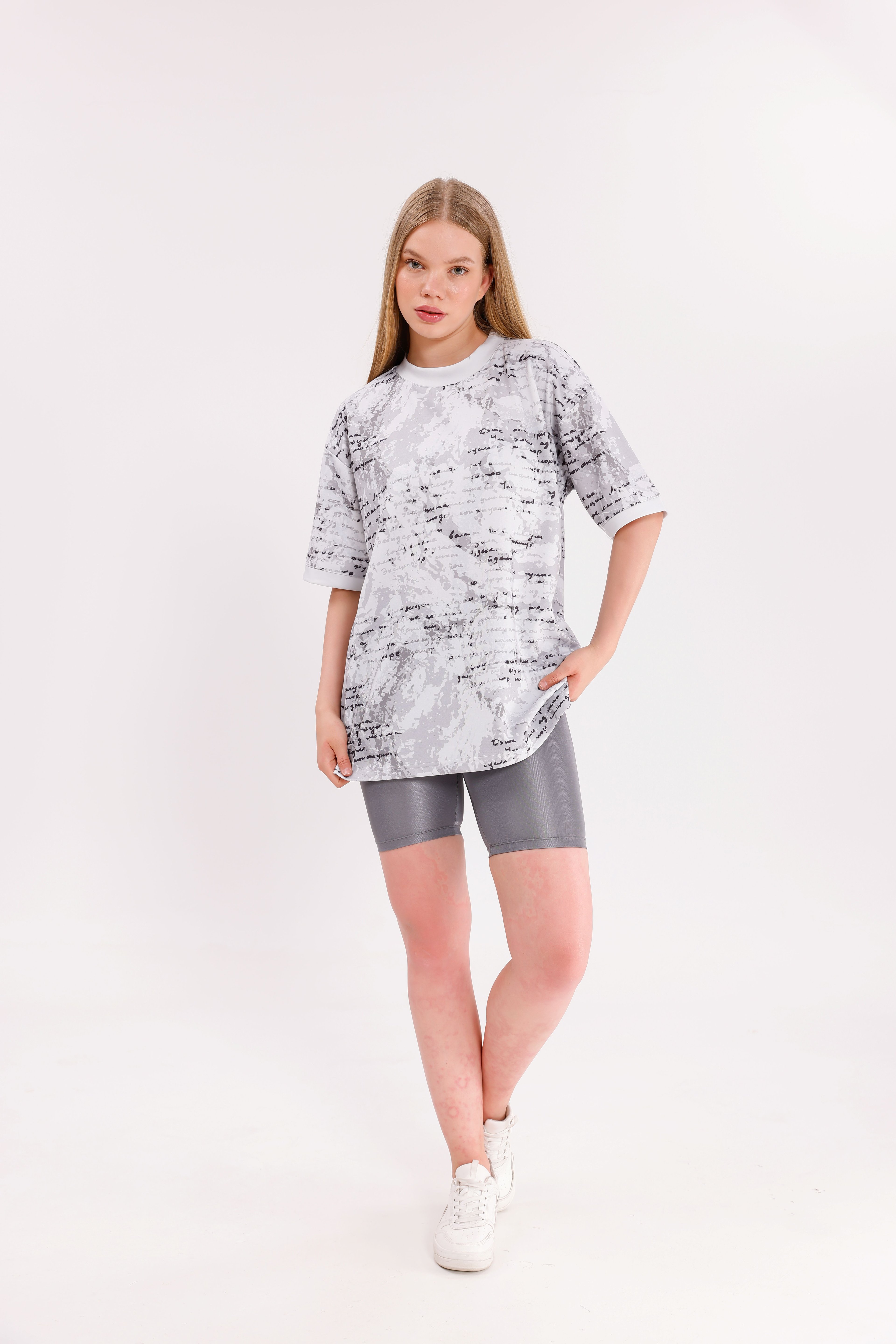 Oversize Unisex Kısa Kollu Bisiklet Yaka T-Shirt