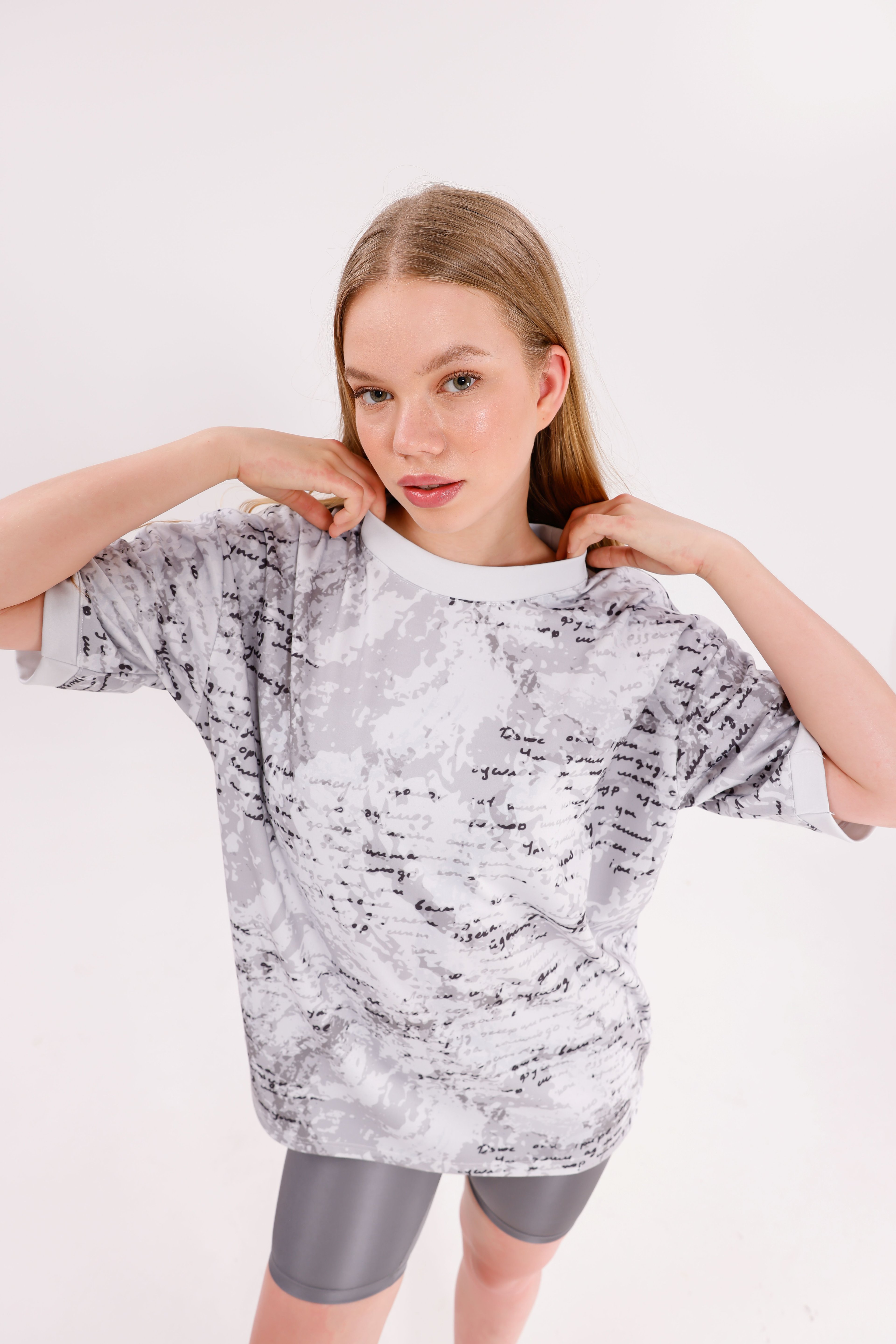 Oversize Unisex Kısa Kollu Bisiklet Yaka T-Shirt