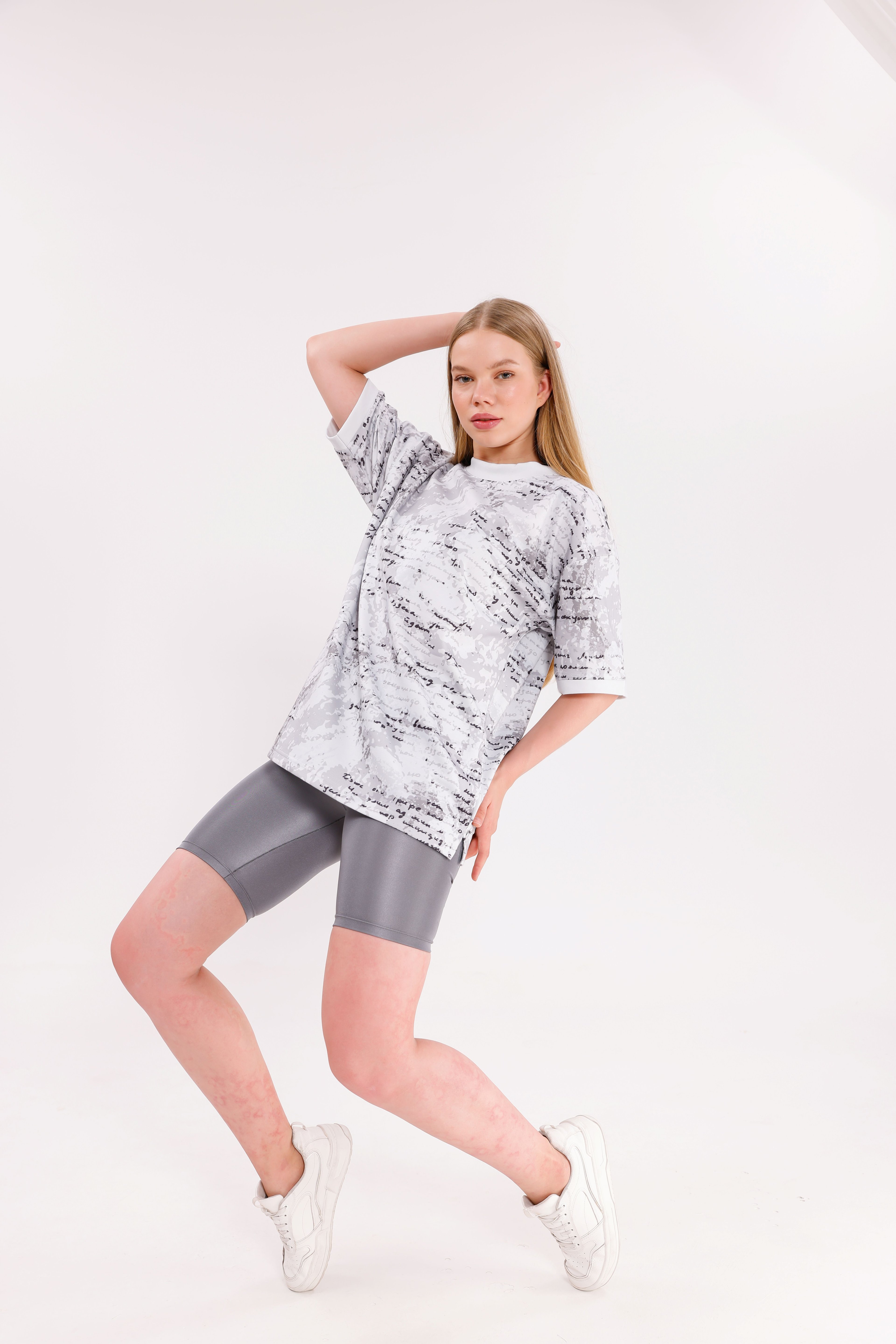 Oversize Unisex Kısa Kollu Bisiklet Yaka T-Shirt