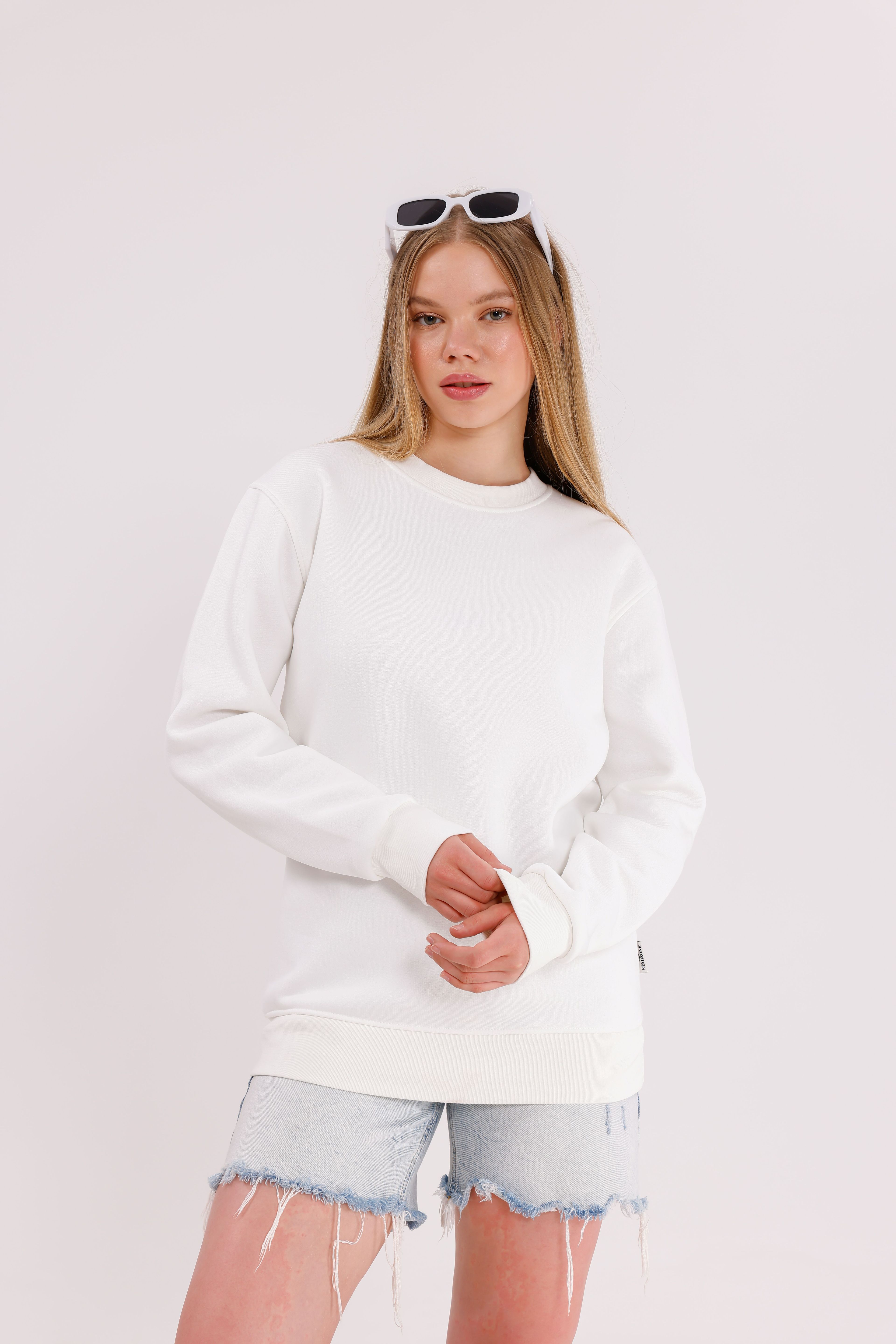 Oversize Unisex Beyaz Bisiklet Yaka Sweatshirt 