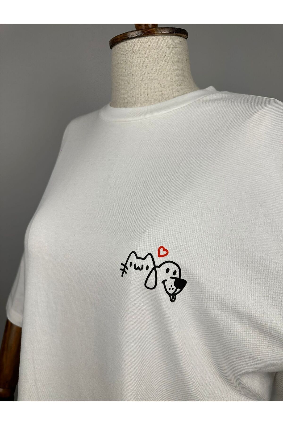 Paw Love Oversize %100 Pamuk Tişört | Pati Aşkı