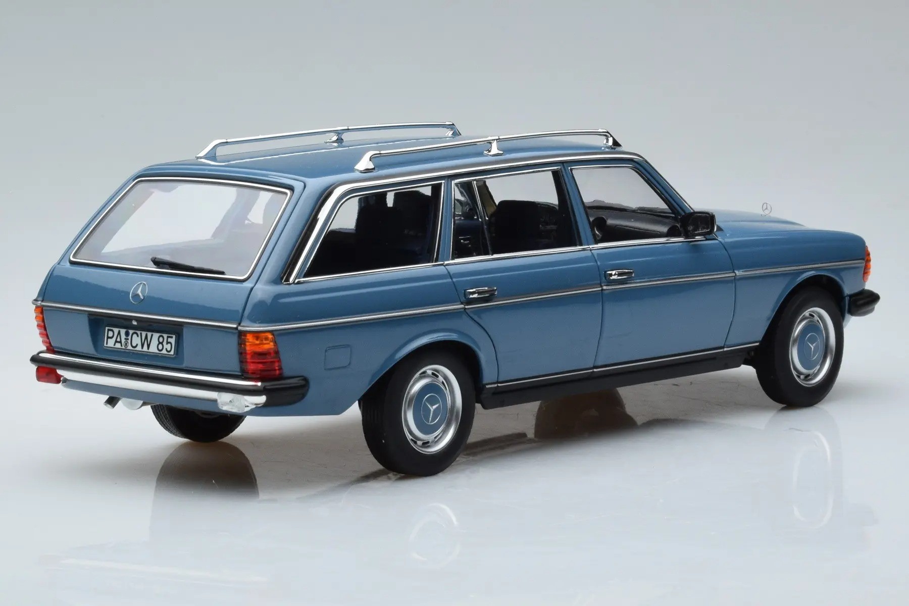 1980 Mercedes B. E Class 200 T Model W 123