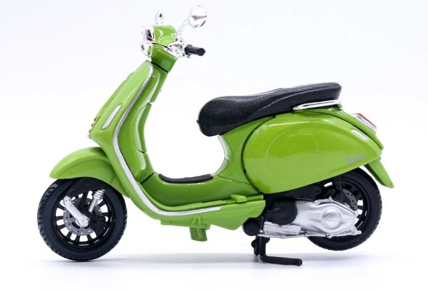 2017 Vespa Sprint 150 ABS  - Ölçek : 1/18