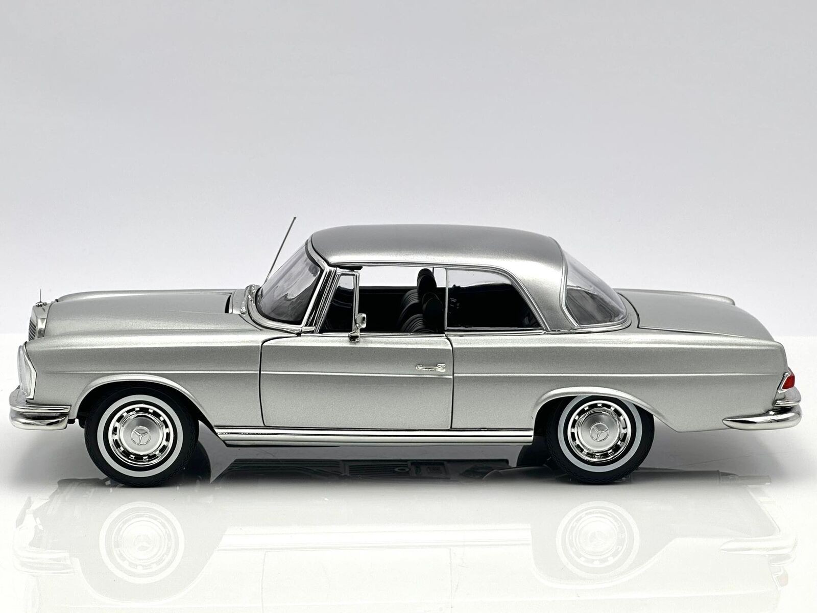 1969 Mercedes Benz 250 SE Coupe W111