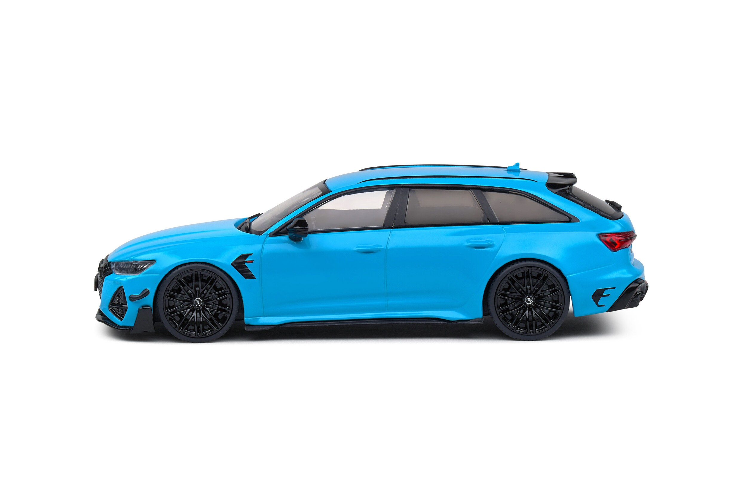 2022 ABT Audi RS6 - R Avant - Ölçek : 1/43