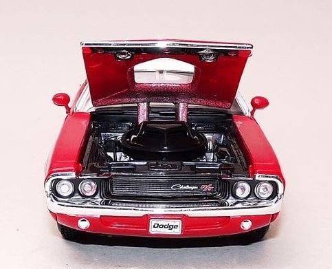 1970 Dodge Challenger R/T Coupe - Ölçek : 1/24