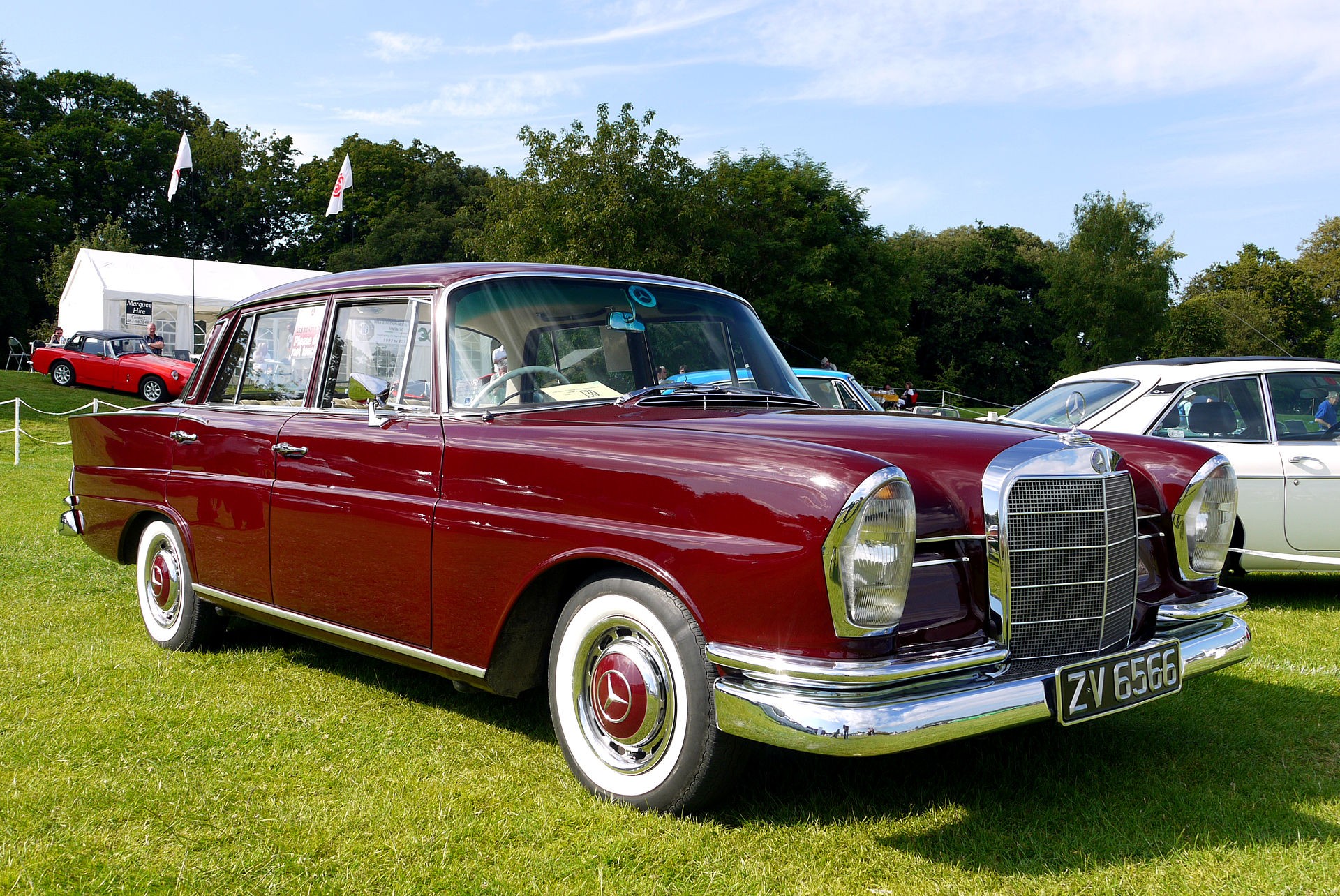 1965 Mercedes Benz 220 S Heckflosse W111