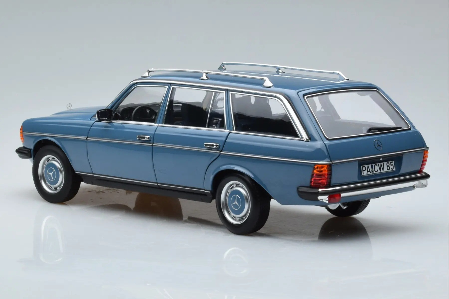 1980 Mercedes B. E Class 200 T Model W 123