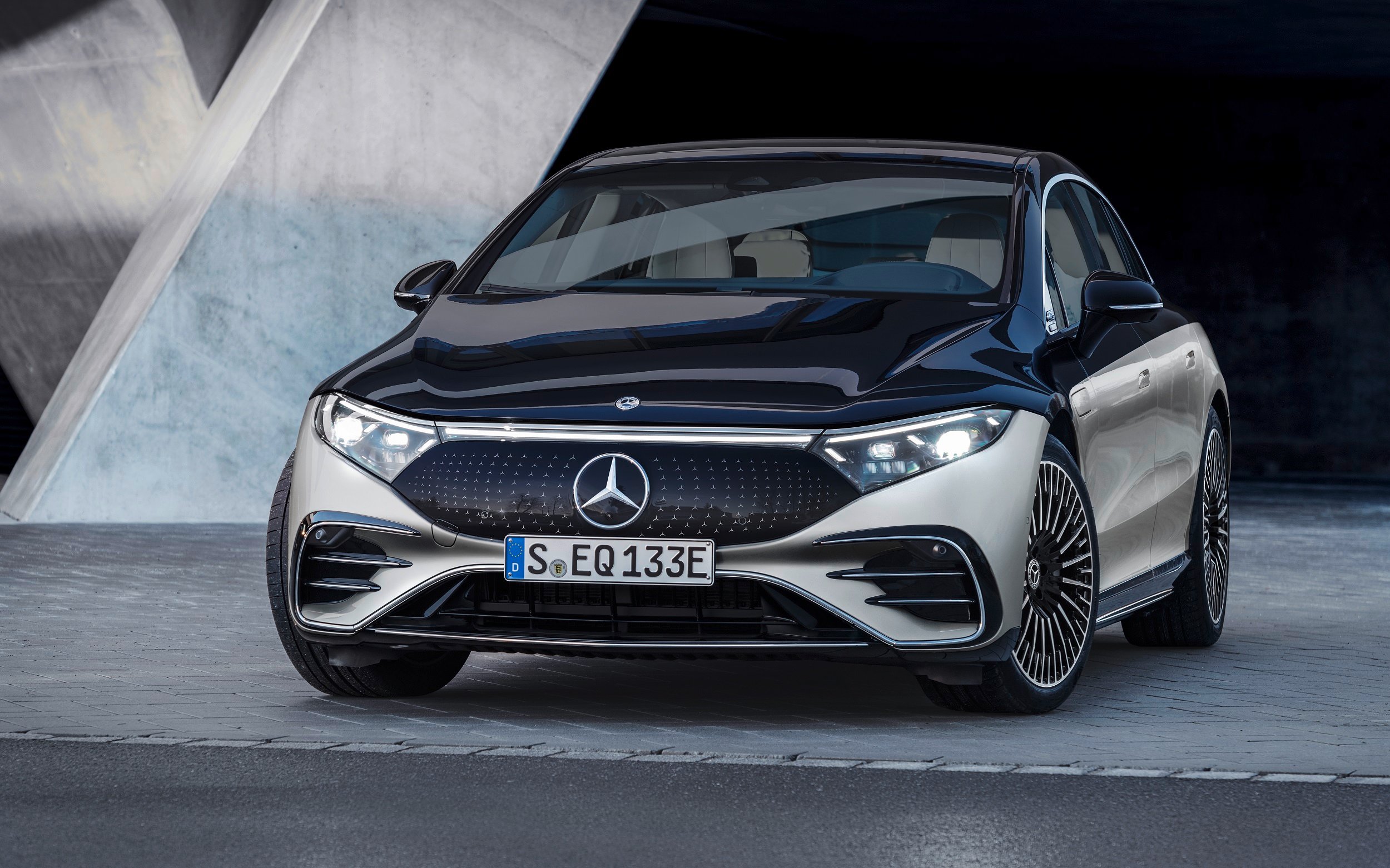 2022 Mercedes Benz EQS AMG LINE - V297