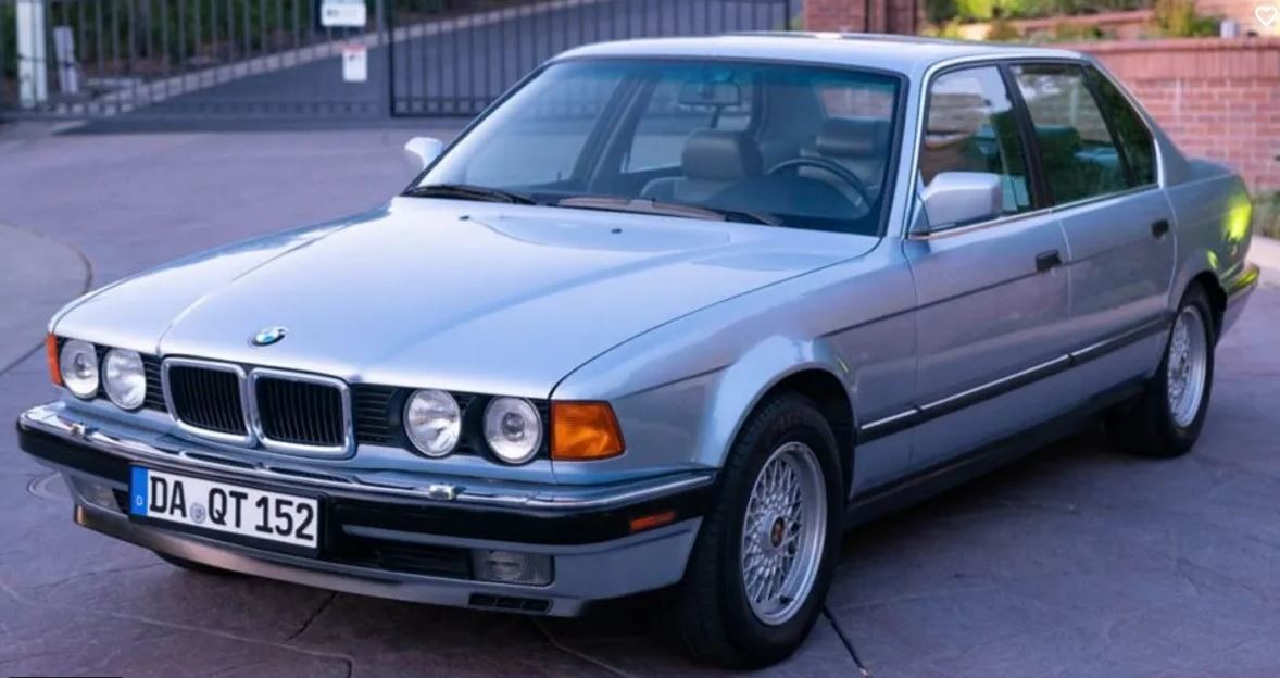 1992 BMW 7.40i E32