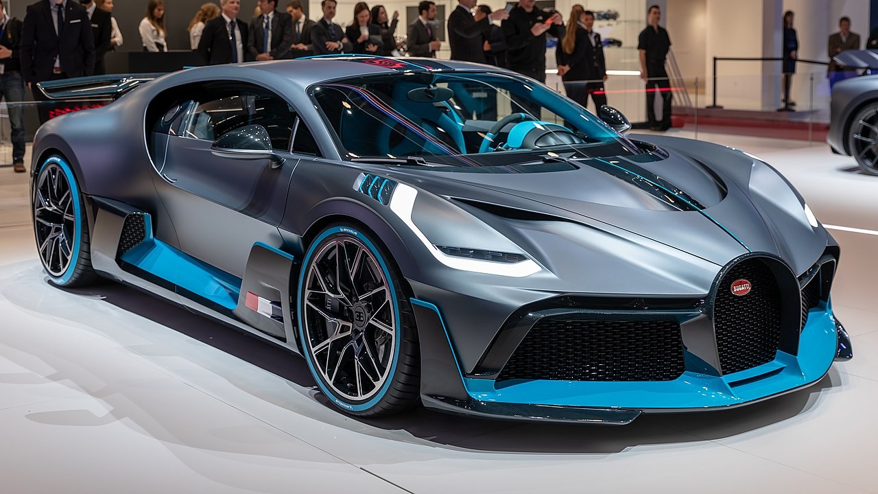 2020 Bugattı Divo Hypercar