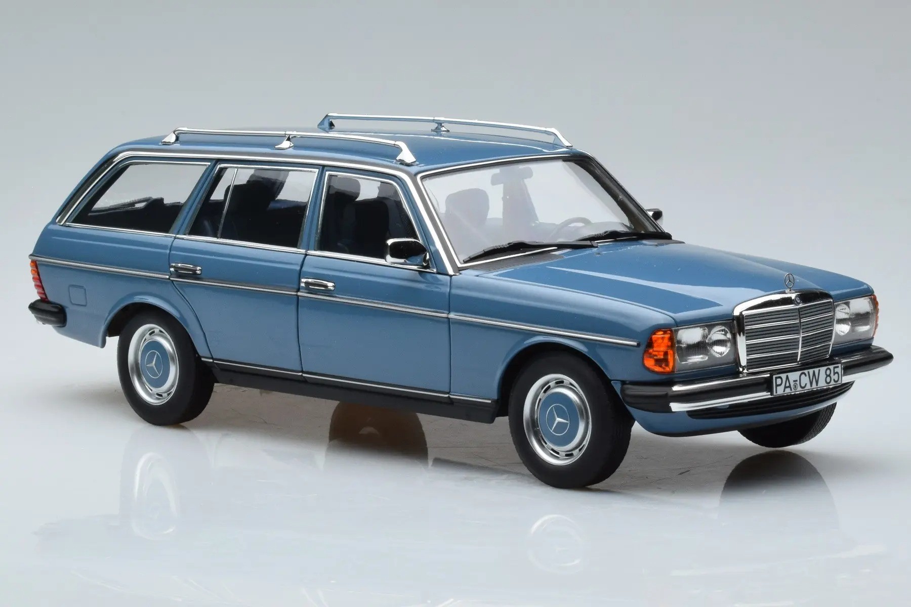 1980 Mercedes B. E Class 200 T Model W 123