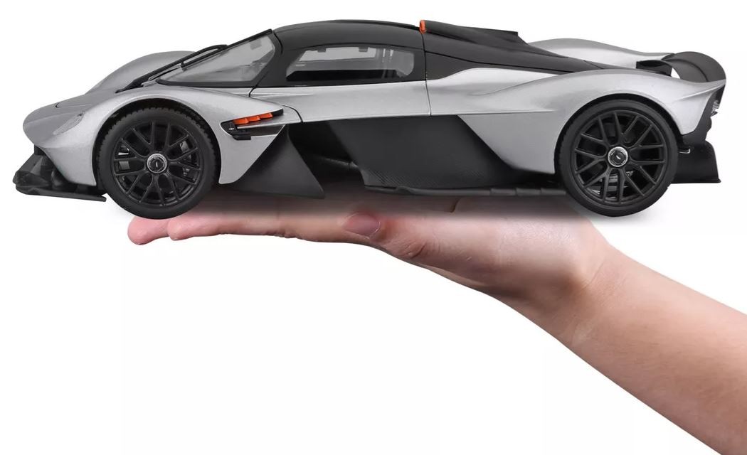 2022 Aston Martin Valkyrie