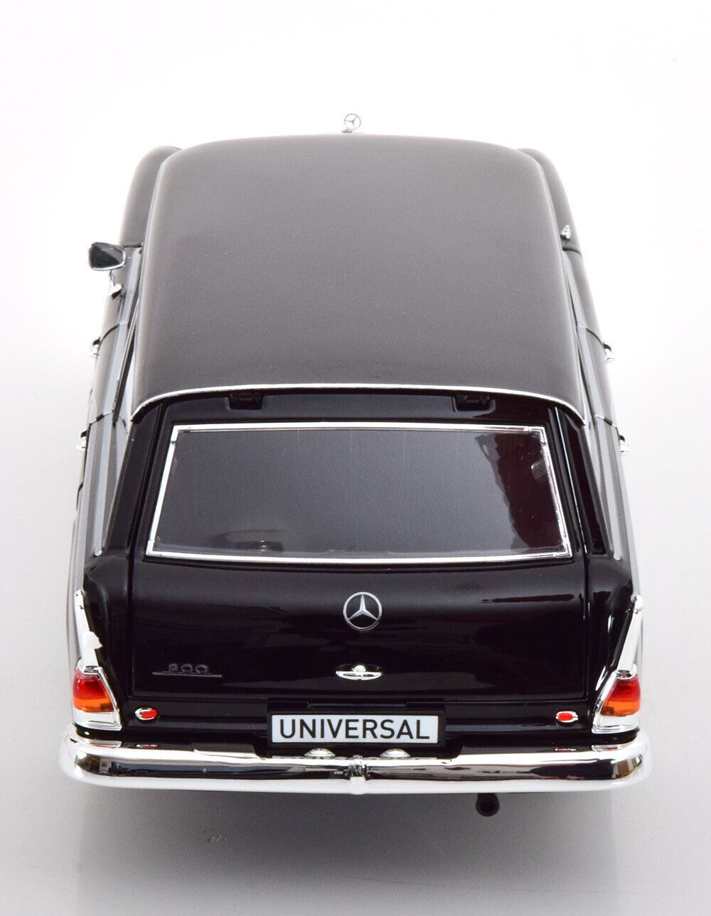 1966 Mercedes Benz 200 Universal W110 BII 