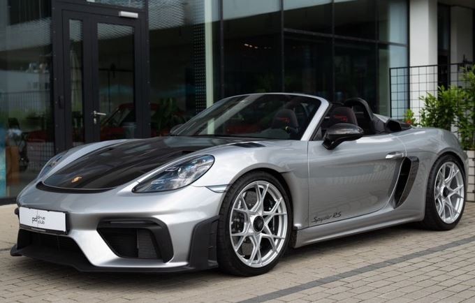 2023 Porsche 718 GT Spyder RS 
