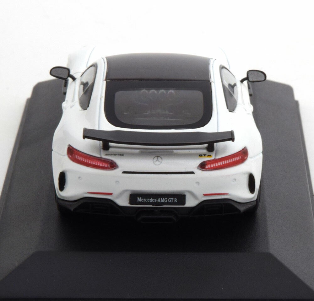 2018 Mercedes Benz AMG GTR - Ölçek : 1/43