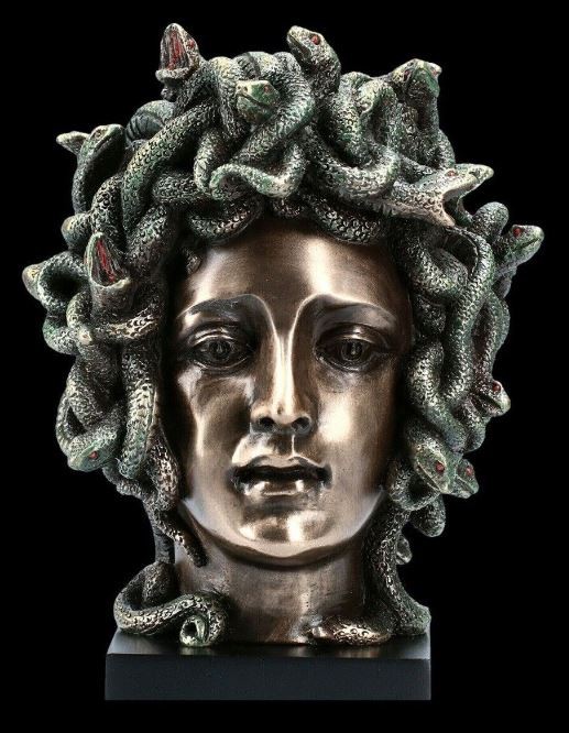 Yılanlı Güzel Medusa - 21 cm