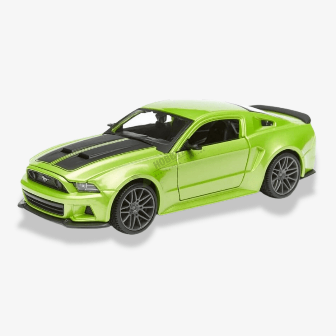 2014 Ford Mustang Street Racer - Ölçek : 1/24