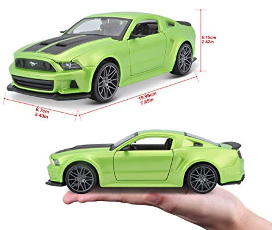 2014 Ford Mustang Street Racer - Ölçek : 1/24