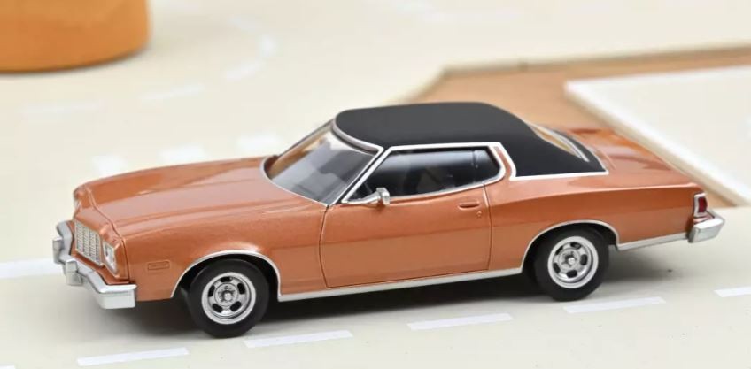 1974 Ford Gran Torino - Ölçek : 1/43