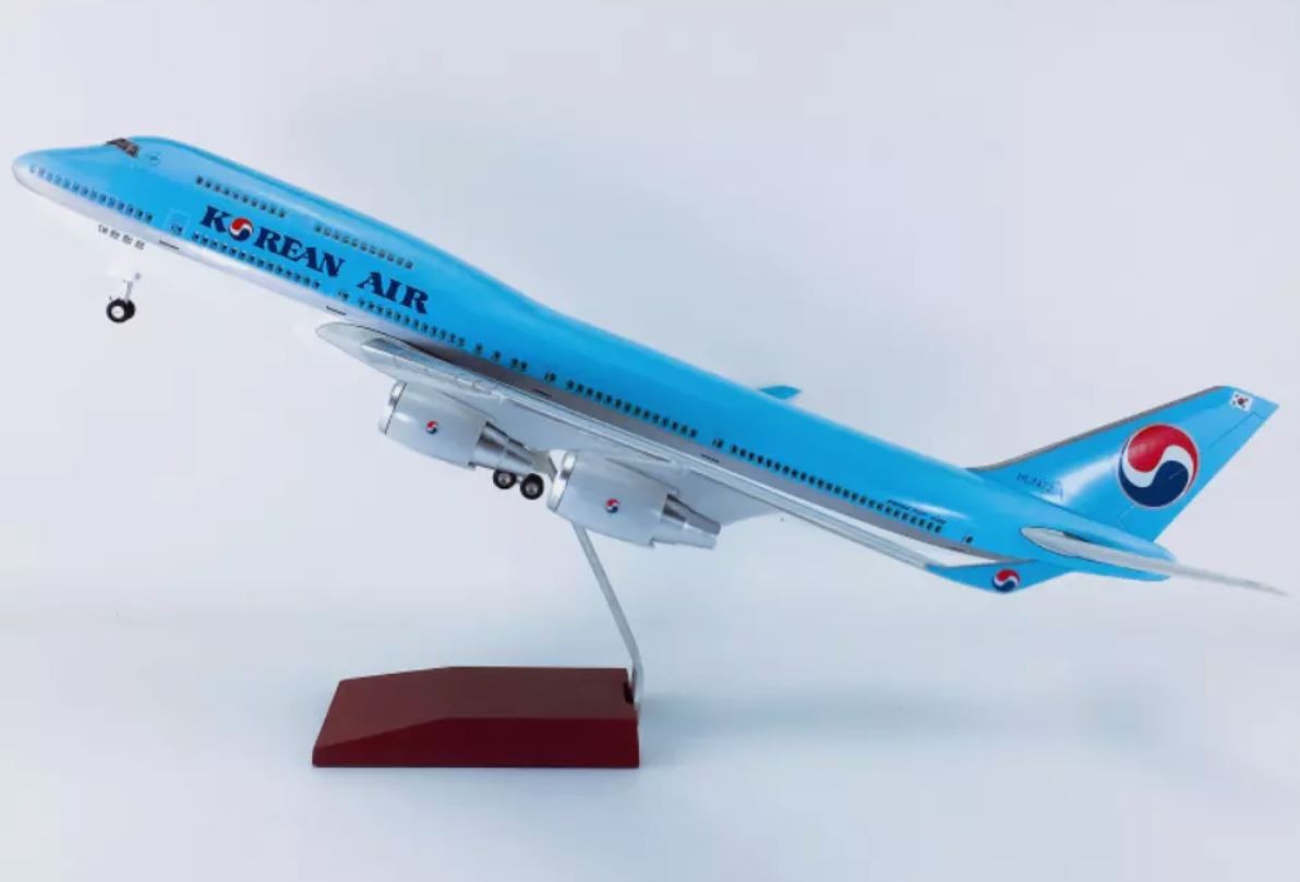 Korean Airlines Boeing 747-400 - 47 cm