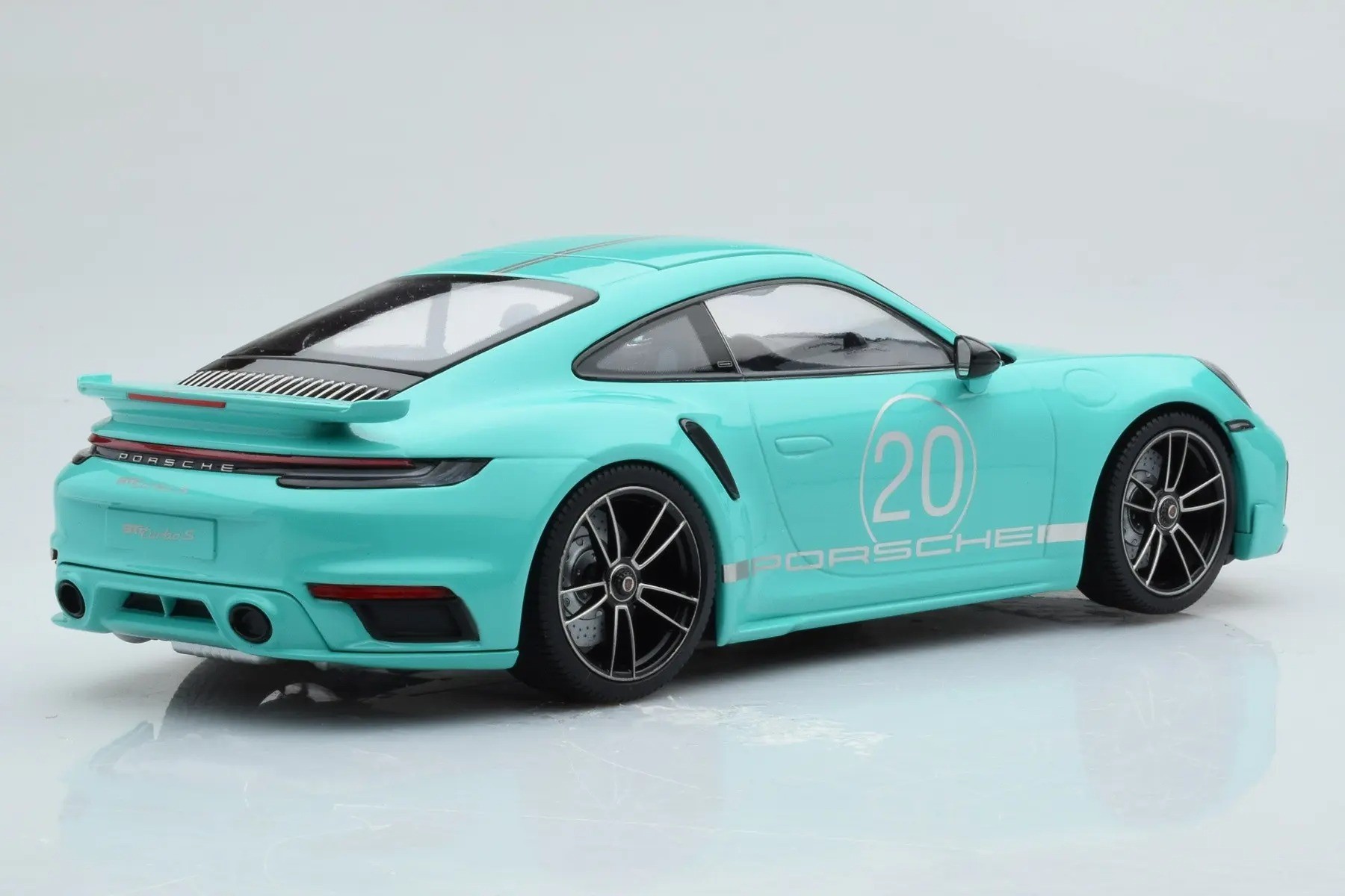 2021 Porsche 911 Turbo S Coupe Sport Design