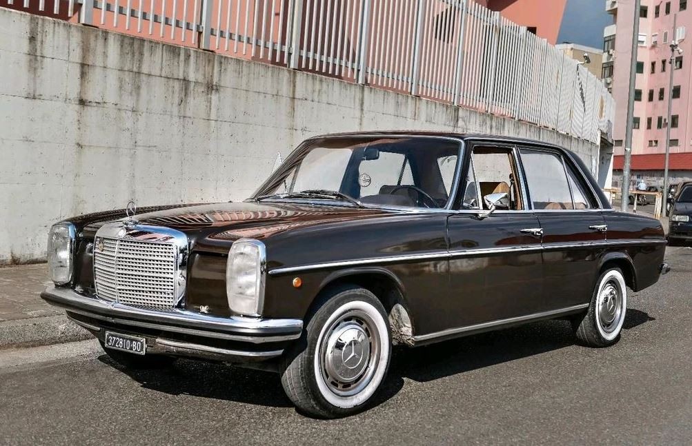 1967 Mercedes Benz 200D Strich 8 Limousine W114