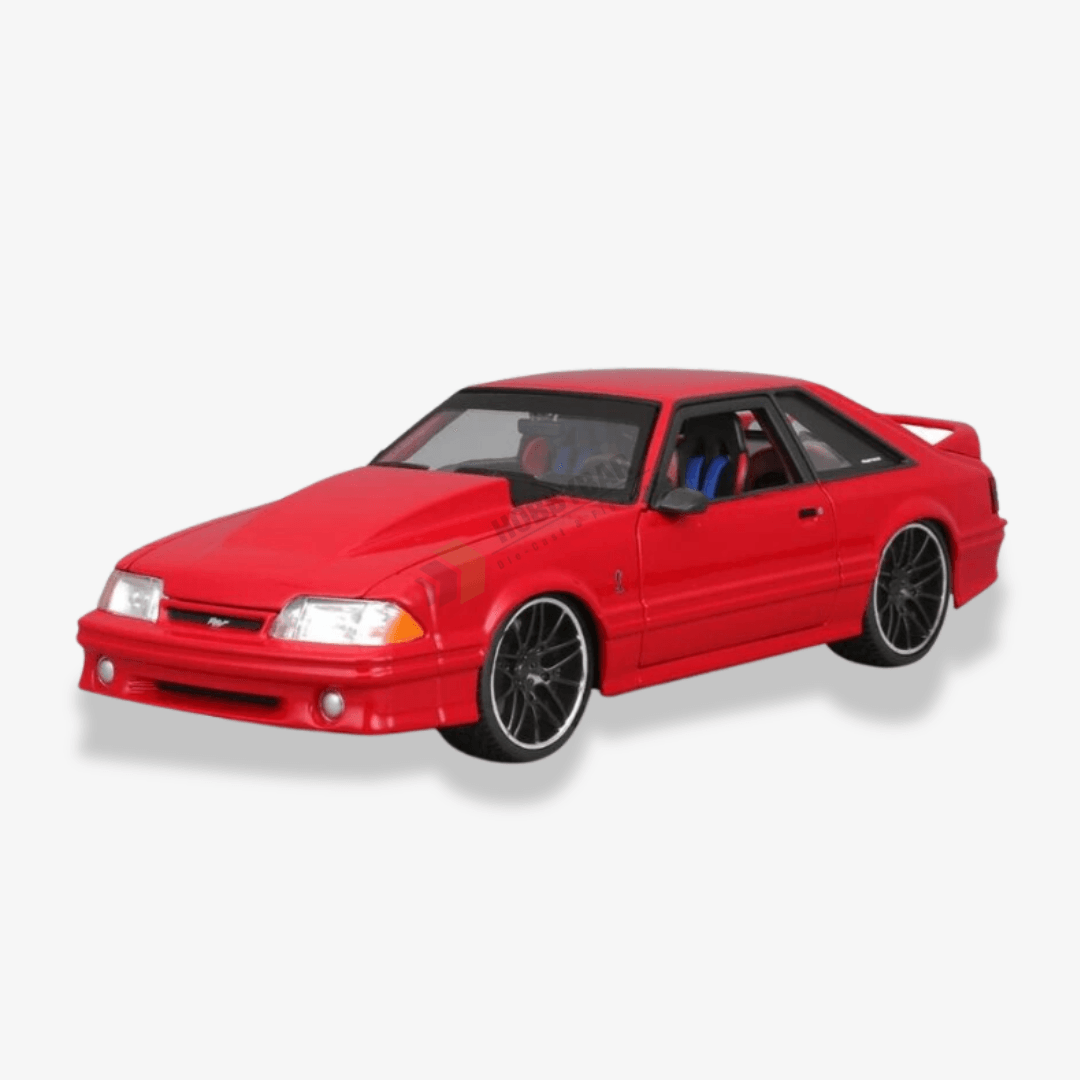 1993 Ford Mustang SVT Cobra - Ölçek : 1/24