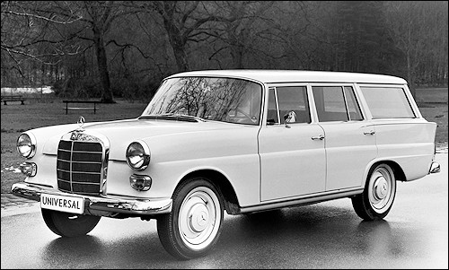 1966 Mercedes Benz 200 Universal W110