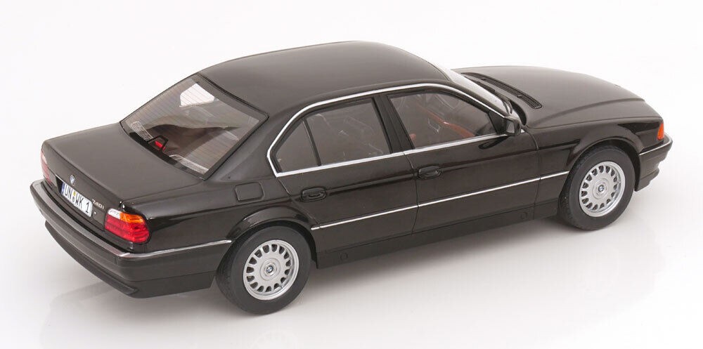 1994 BMW 7.40İ E38