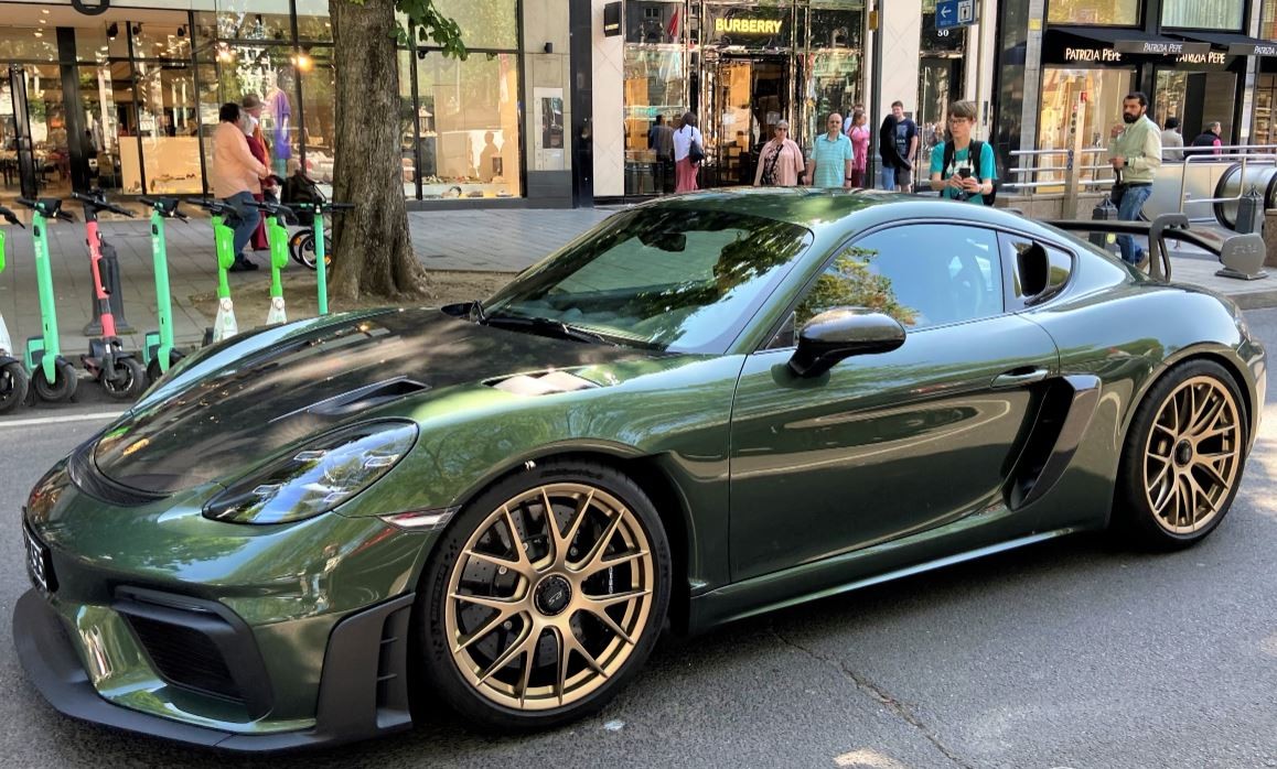 2023 Porsche 718 Cayman GT4 RS W/Weissach